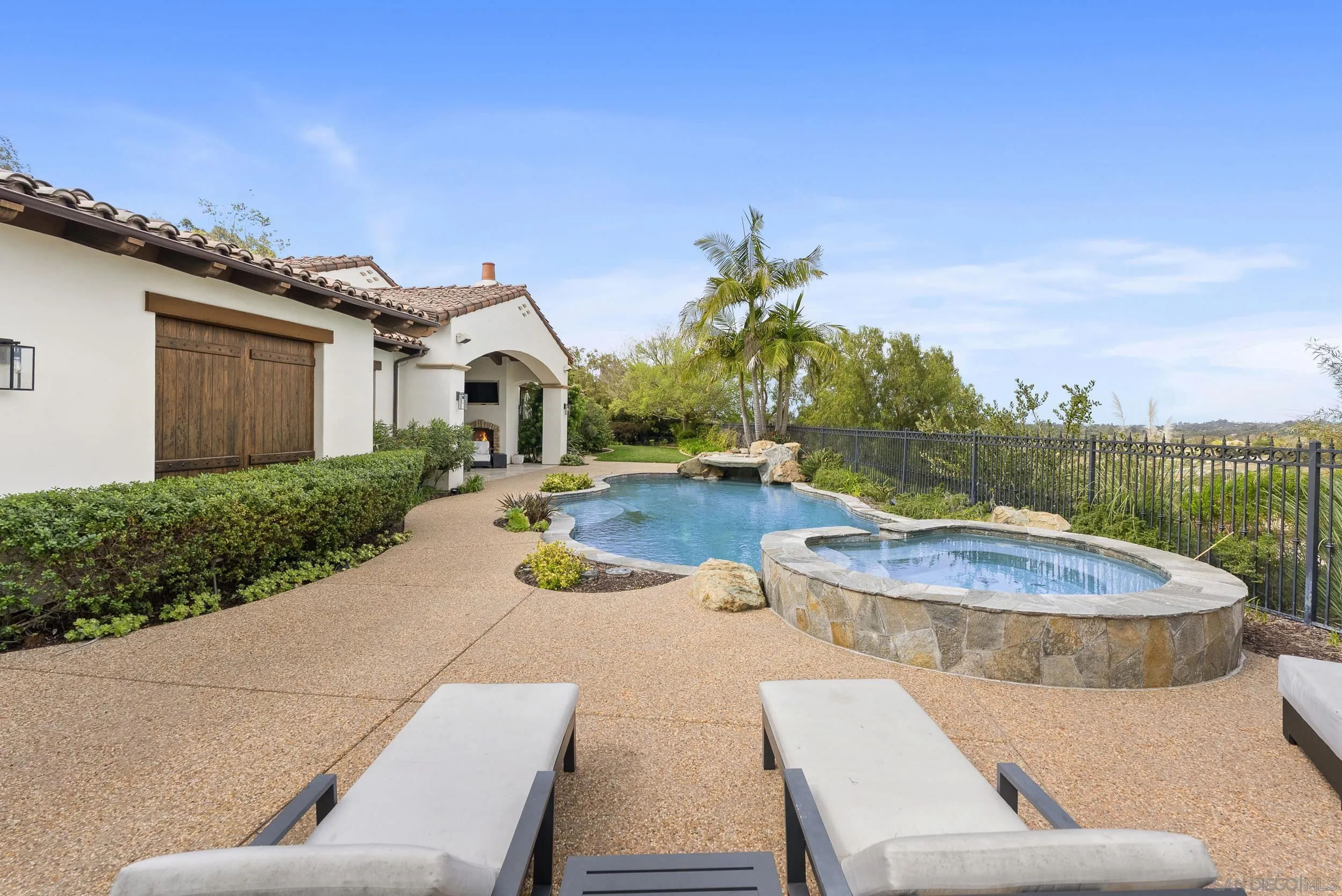 https://cdn.realtyfeed.com/cdn/127/260006229/e491a4519048fced09b2bdbb34de2fdc.webp