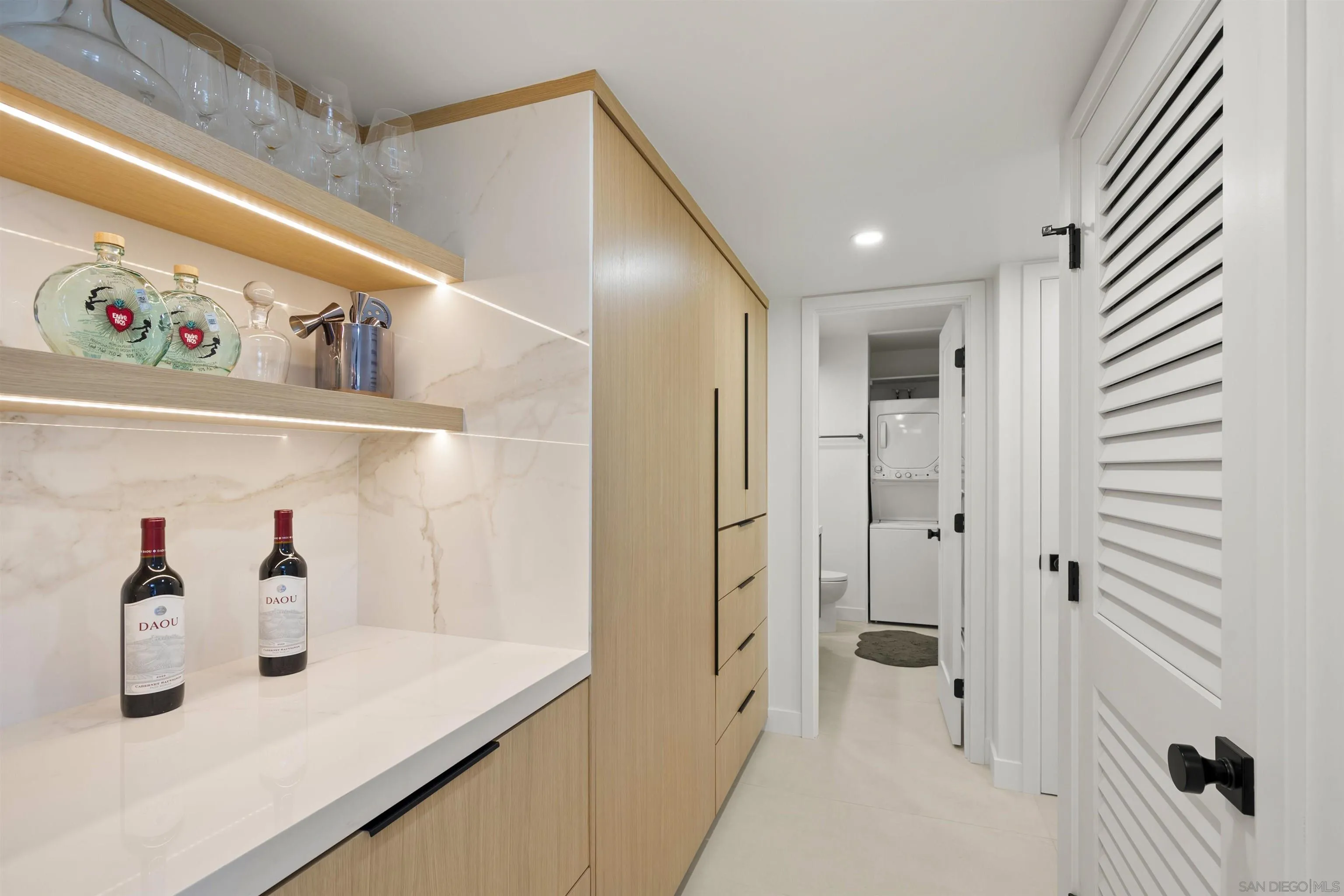 https://cdn.realtyfeed.com/cdn/127/260006230/2e91c3c35bbac8fea4378f90eb755dfa.webp