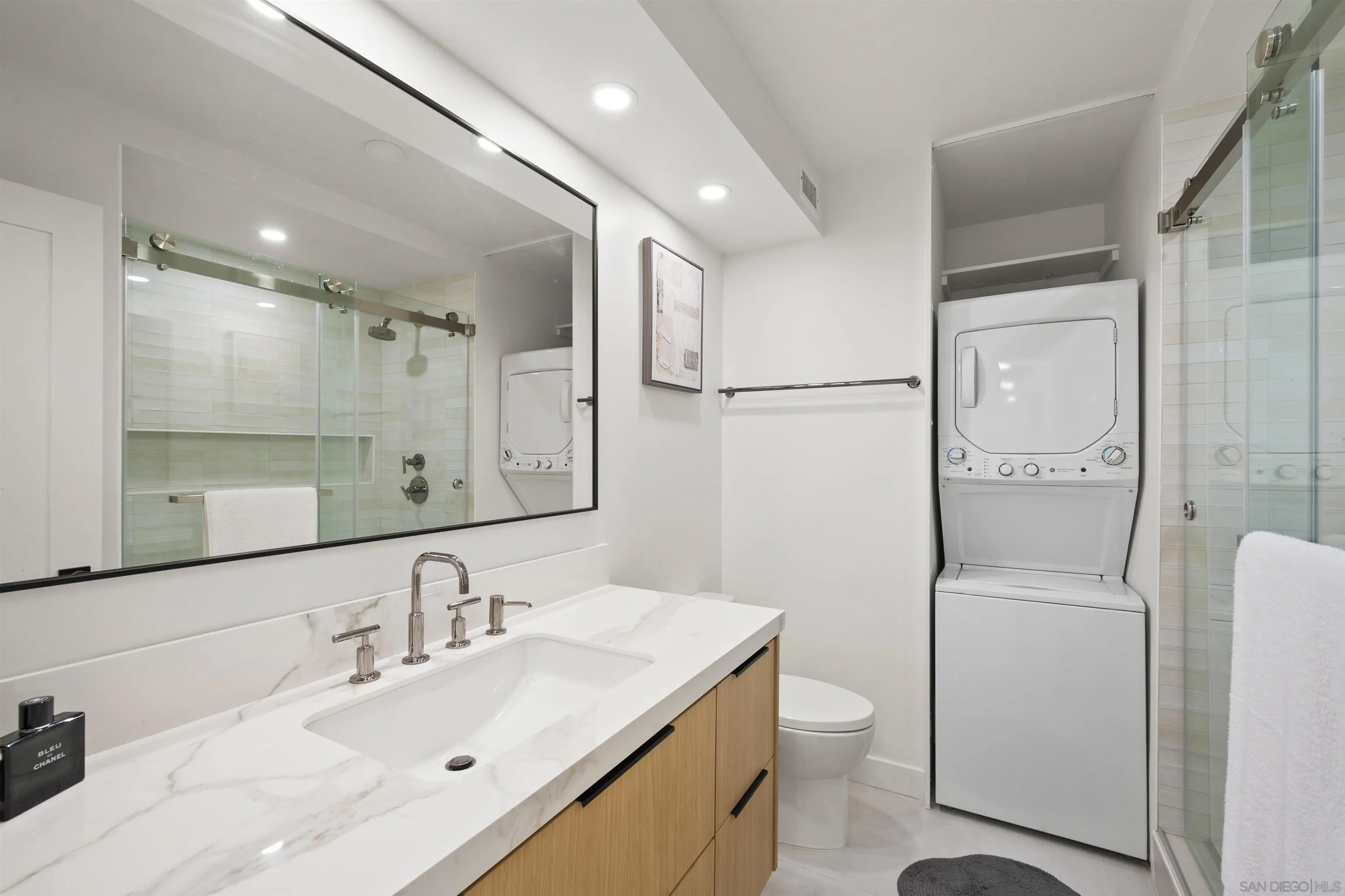 Photo #15: 260006230 Listing: Photo #15