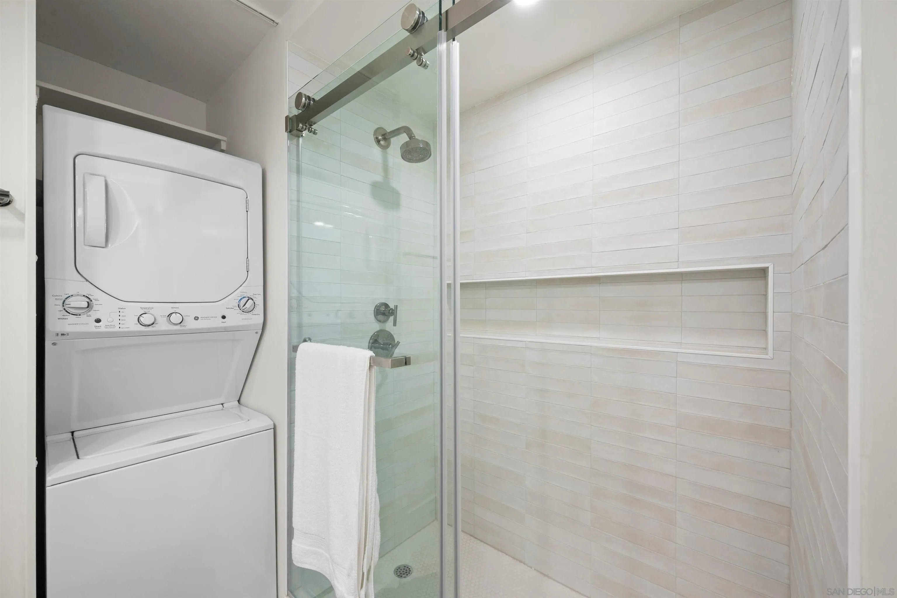 https://cdn.realtyfeed.com/cdn/127/260006230/6b9aa3e9d8d49fd5491d1716665bd67a.webp