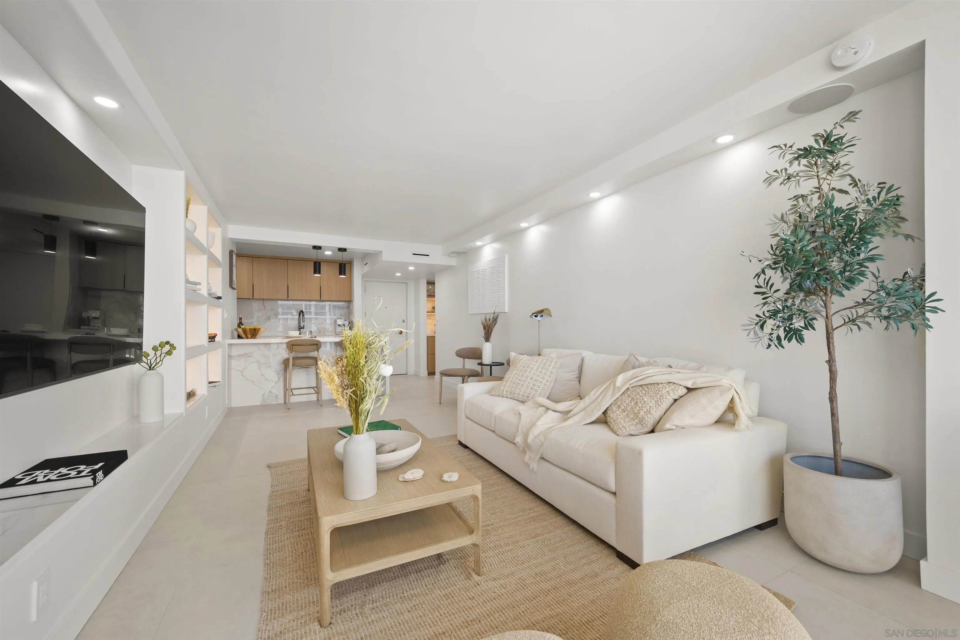 https://cdn.realtyfeed.com/cdn/127/260006230/cd9f6e1a5bab54ef5bc7bbee194fda21.webp