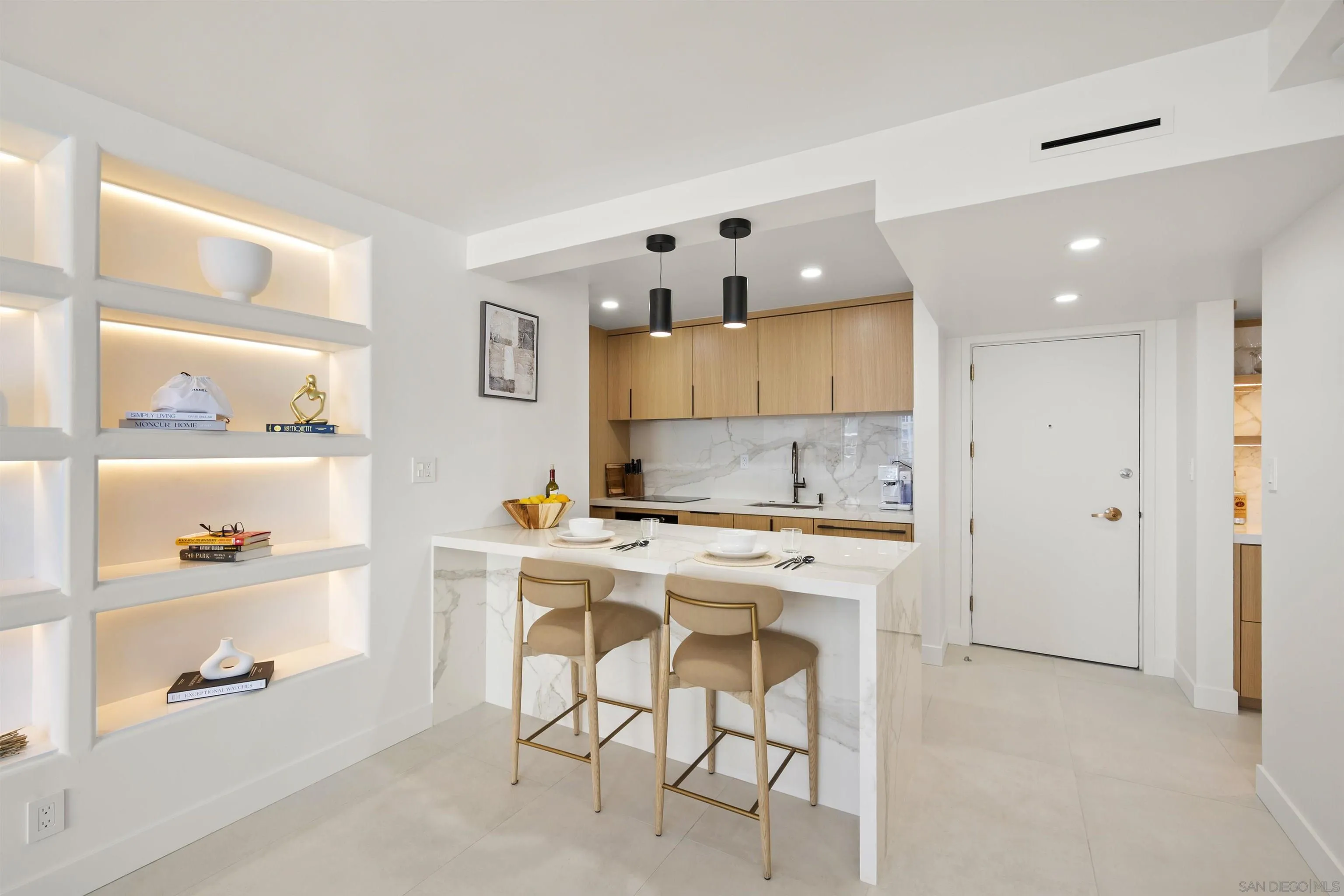 https://cdn.realtyfeed.com/cdn/127/260006230/d5cc1067db41639a94761883b3227836.webp