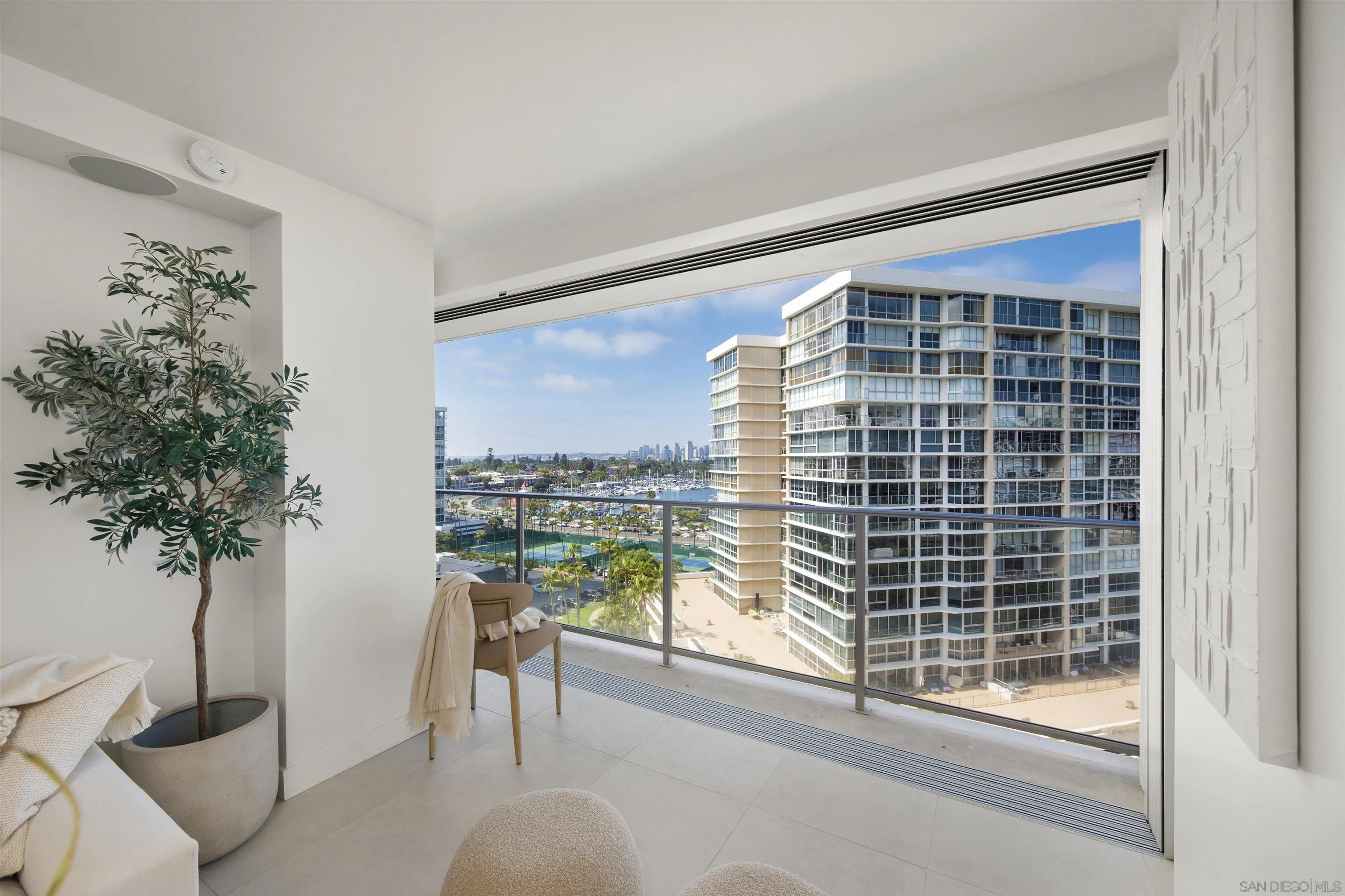 https://cdn.realtyfeed.com/cdn/127/260006230/f673f50632ecde7077dcc356b3f03438.webp