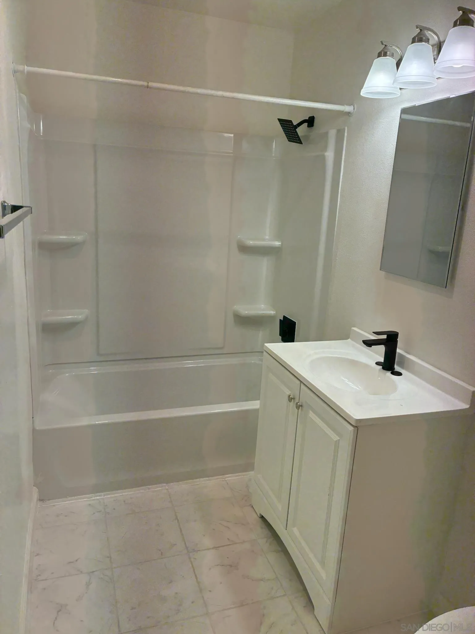 https://cdn.realtyfeed.com/cdn/127/260006234/63a5fba46b03aaad5f4aa8c121038494.webp
