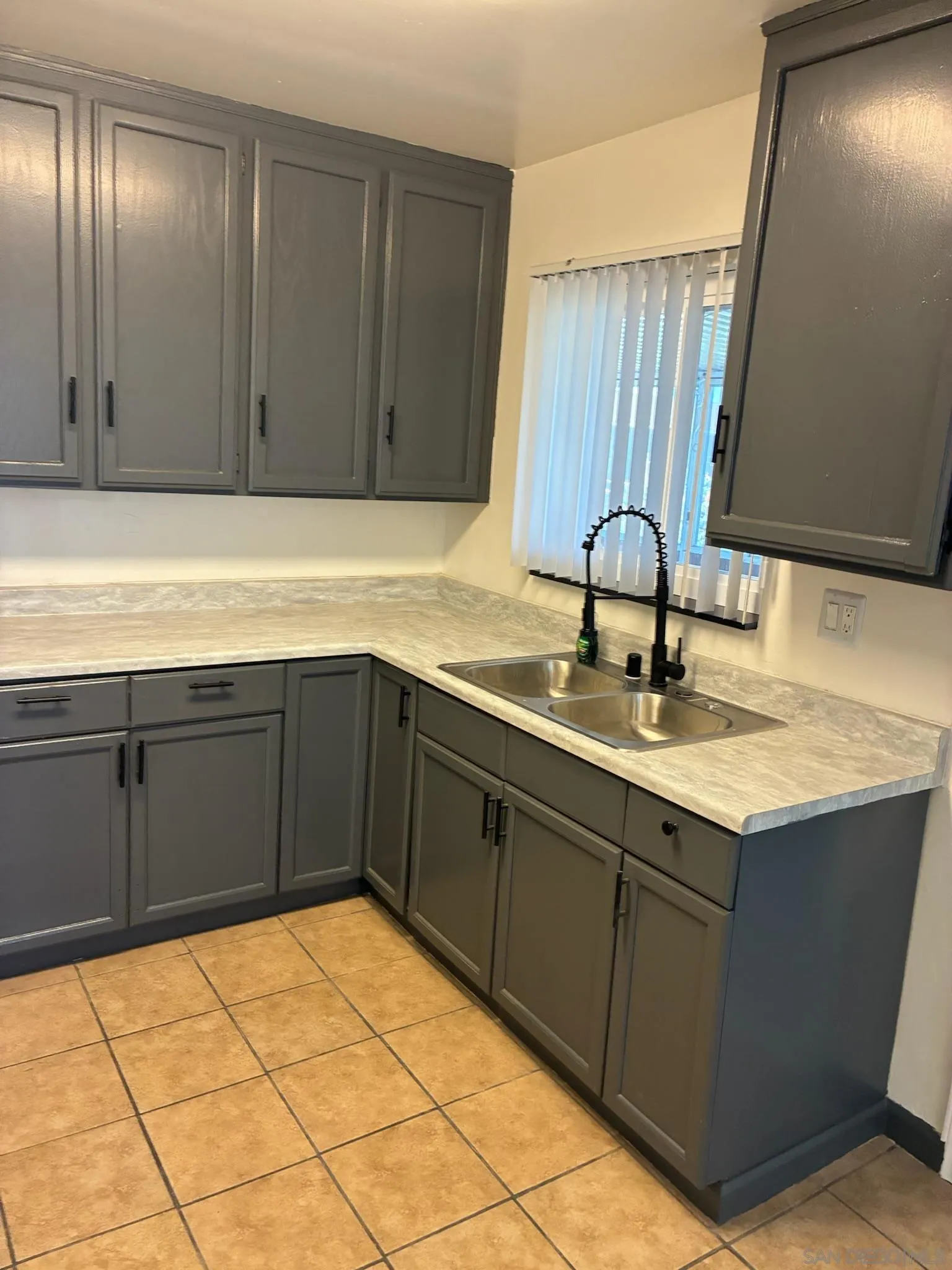 https://cdn.realtyfeed.com/cdn/127/260006234/e5b3f27d016ac5a275c6ef0ad6fb9855.webp