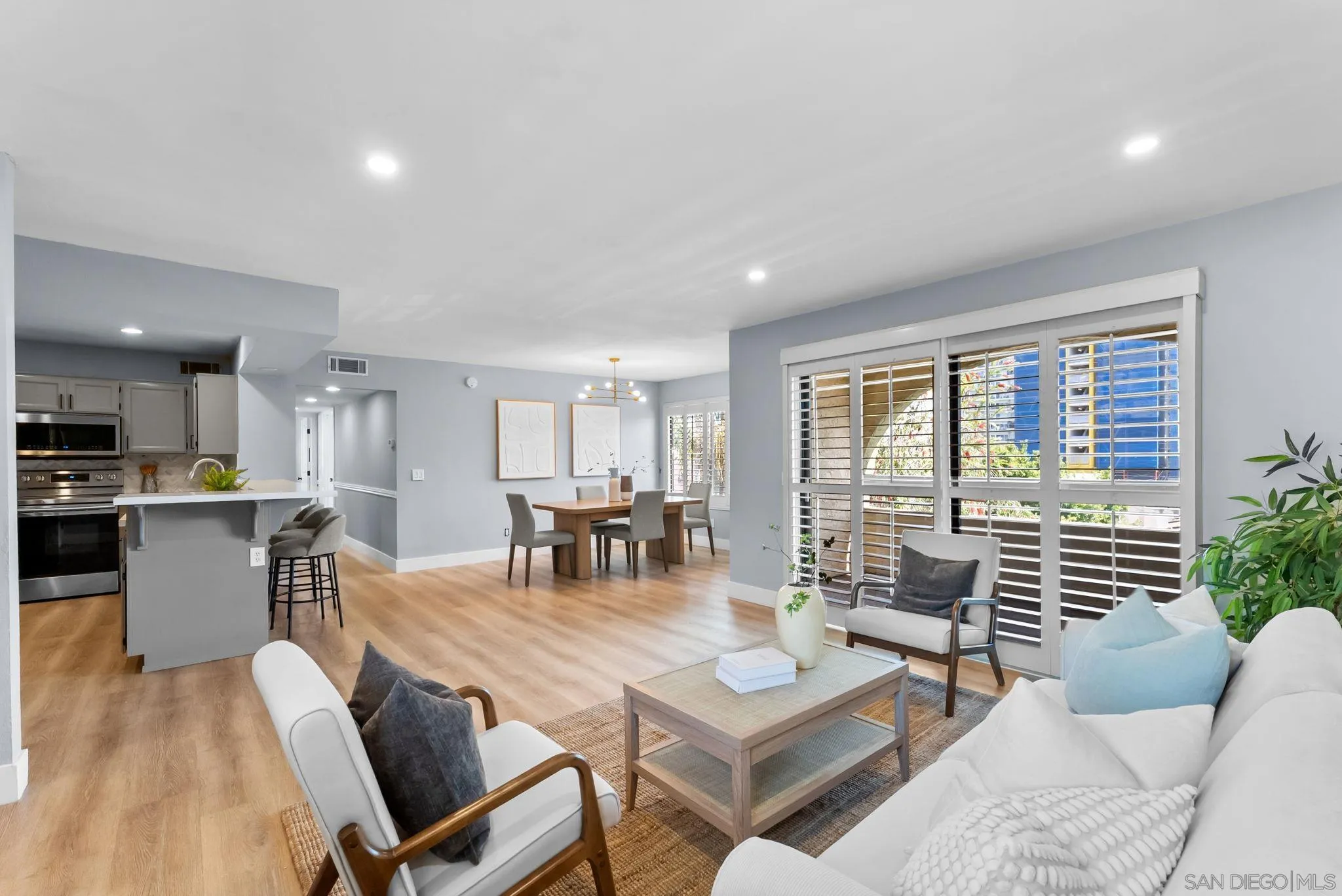 Photo #3: 260006236 Listing: Photo #3