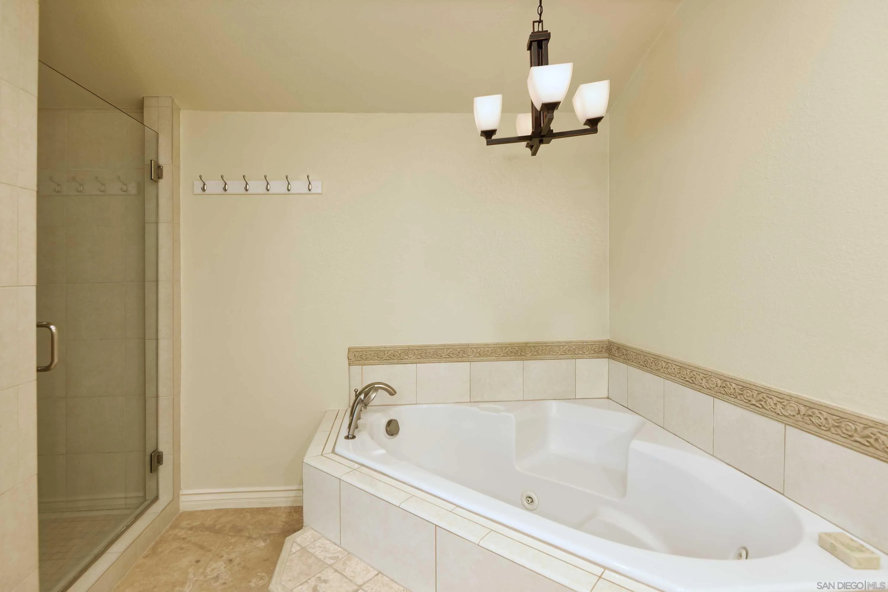 https://cdn.realtyfeed.com/cdn/127/260006241/4a6c806781803af342d869b735e9893b.webp
