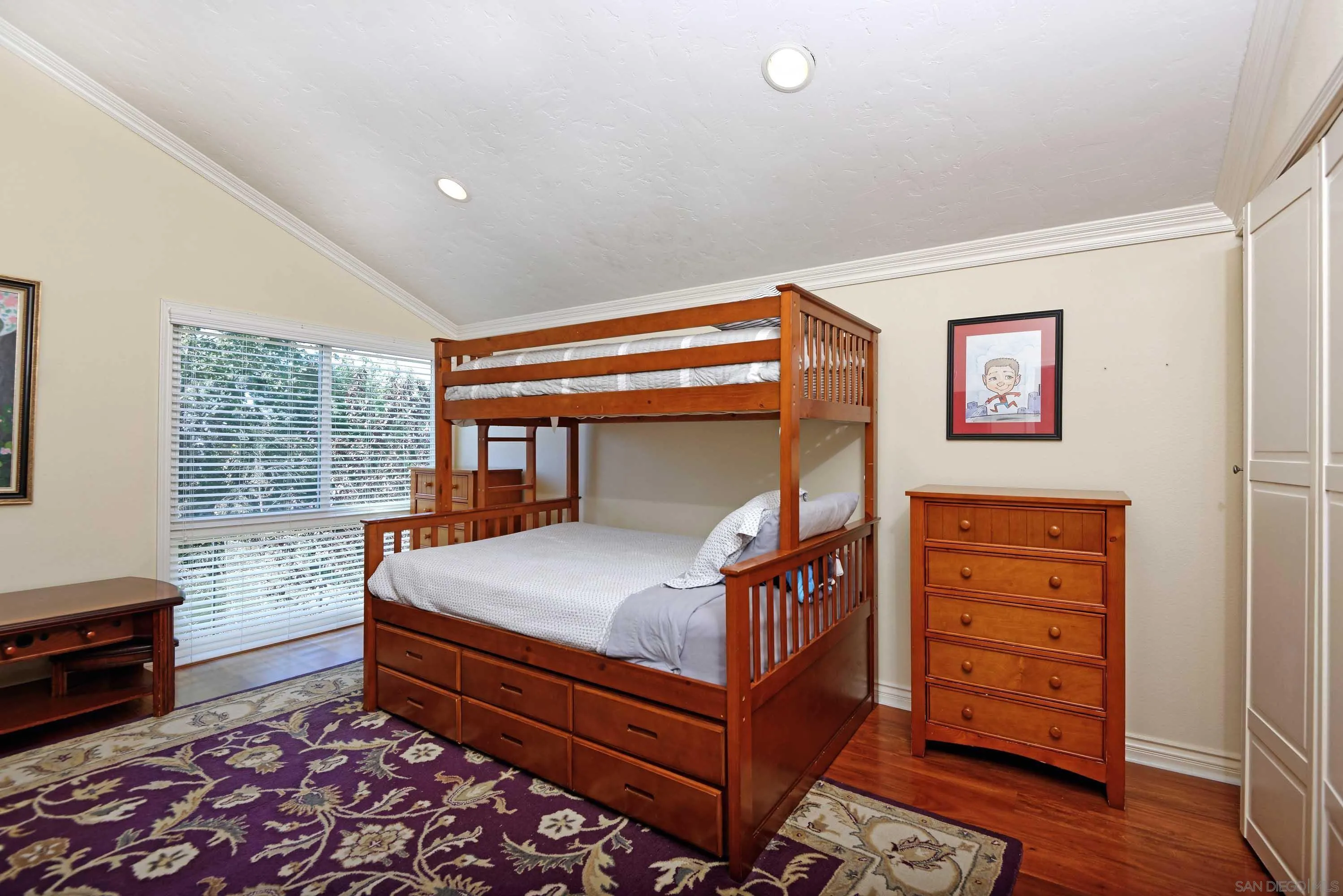 https://cdn.realtyfeed.com/cdn/127/260006241/75aa7da2ad90a18afb39b1da85ad81e3.webp