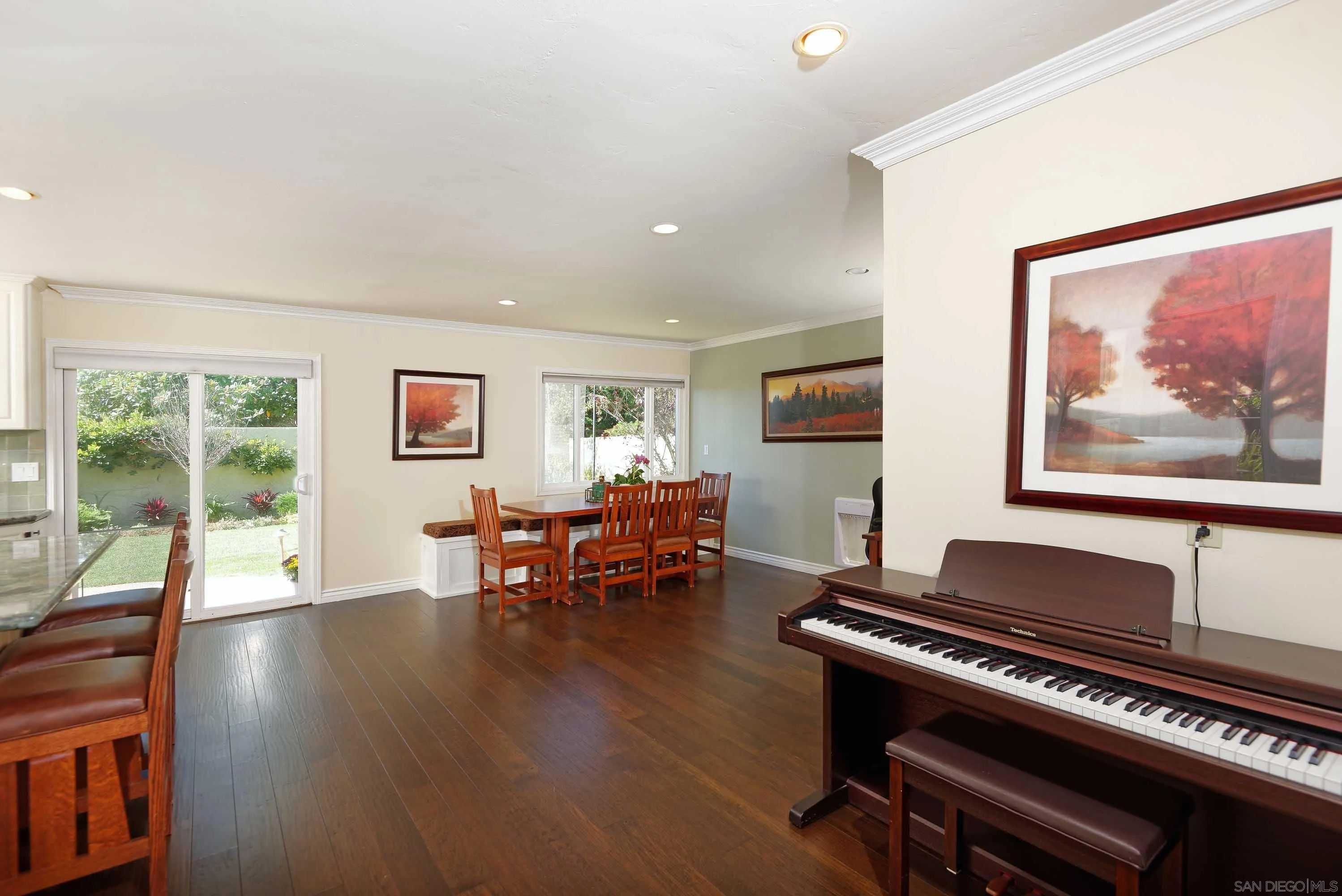 https://cdn.realtyfeed.com/cdn/127/260006241/ad99e839beccb778a184c181590a84a7.webp