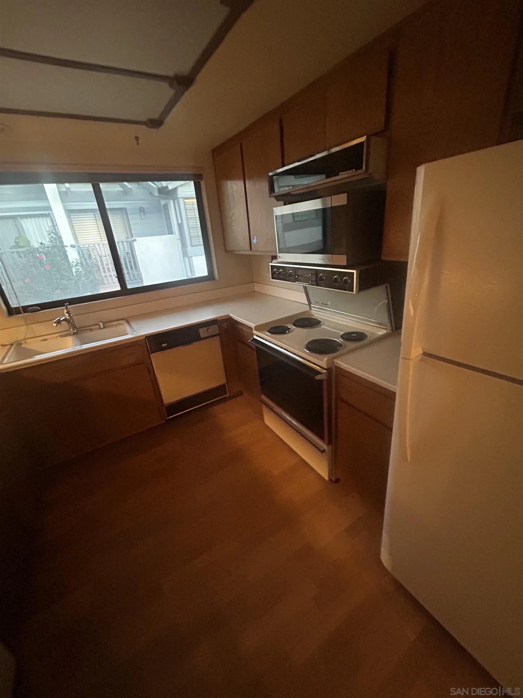 4055 Crystal Dawn Lane UNIT 201, San Diego, CA, 92122