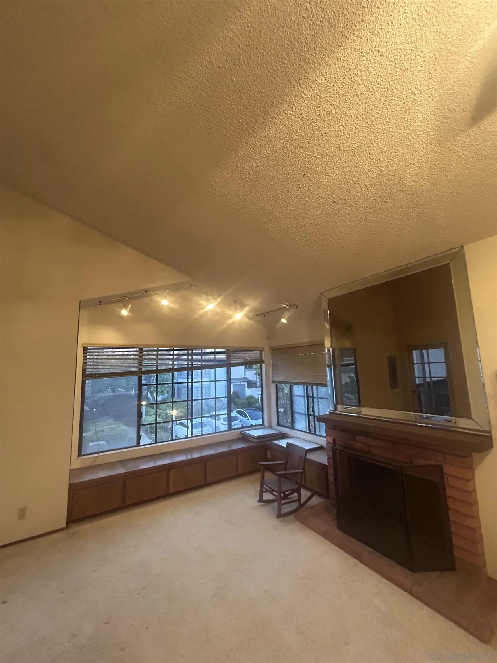 4055 Crystal Dawn Lane UNIT 201, San Diego, CA, 92122