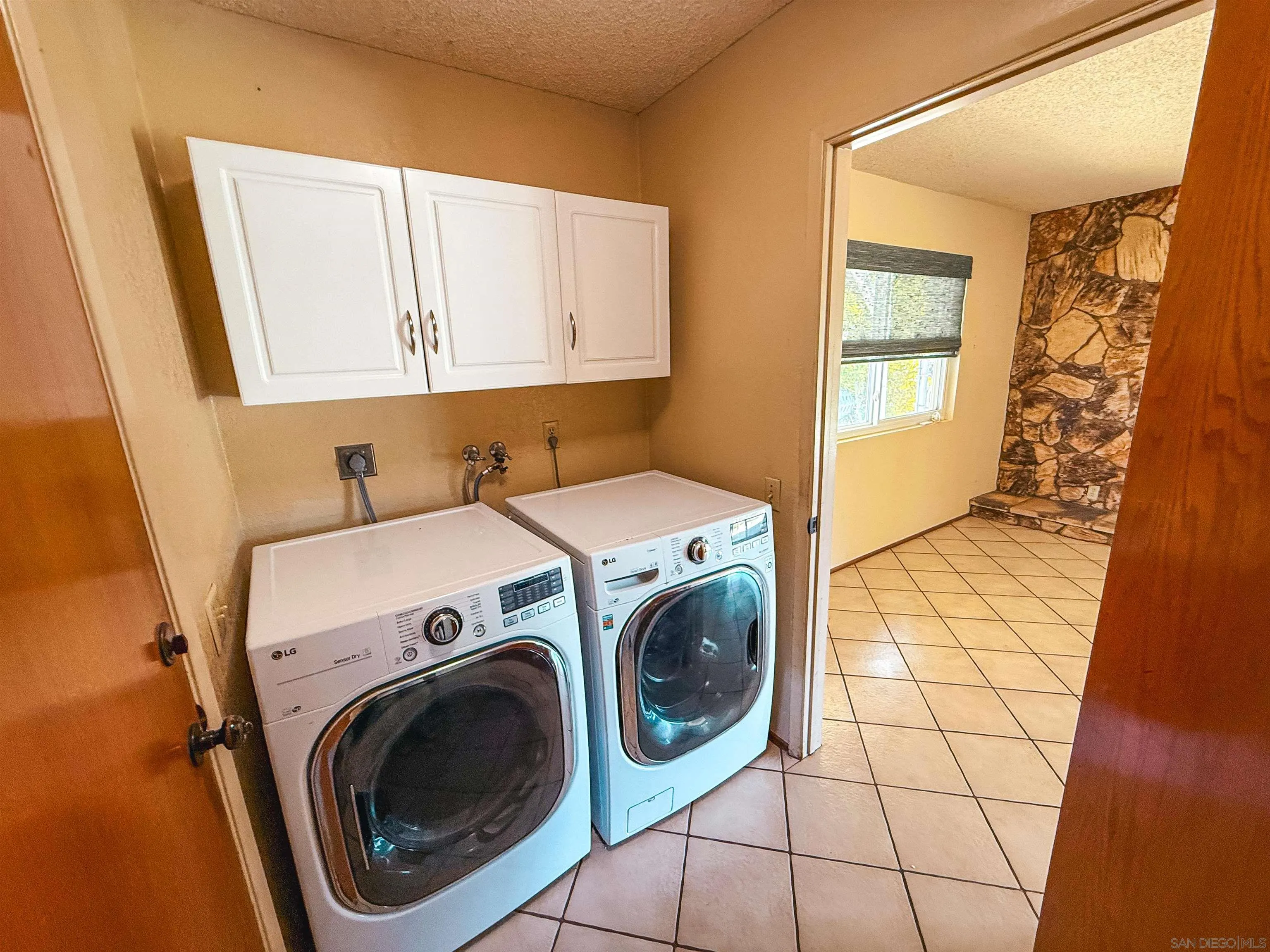 https://cdn.realtyfeed.com/cdn/127/260006249/4b1630db148c7759564e4313a87688ff.webp
