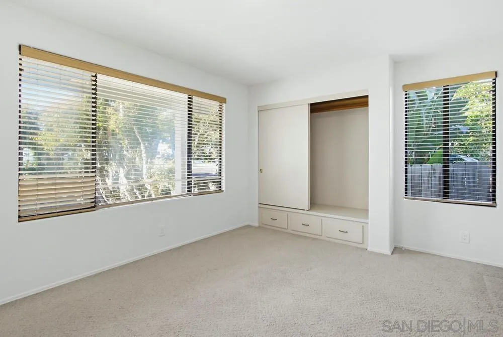 https://cdn.realtyfeed.com/cdn/127/260006260/2c2637bbe853395358a266c4a06600fb.webp