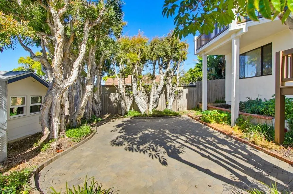 https://cdn.realtyfeed.com/cdn/127/260006260/471bcd0dd299a975ab8ce695065b9ab3.webp