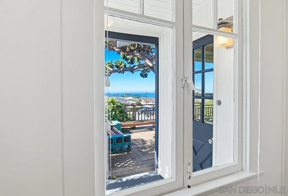https://cdn.realtyfeed.com/cdn/127/260006260/7b8421464f473d2f8e7fd25081818e8a.webp