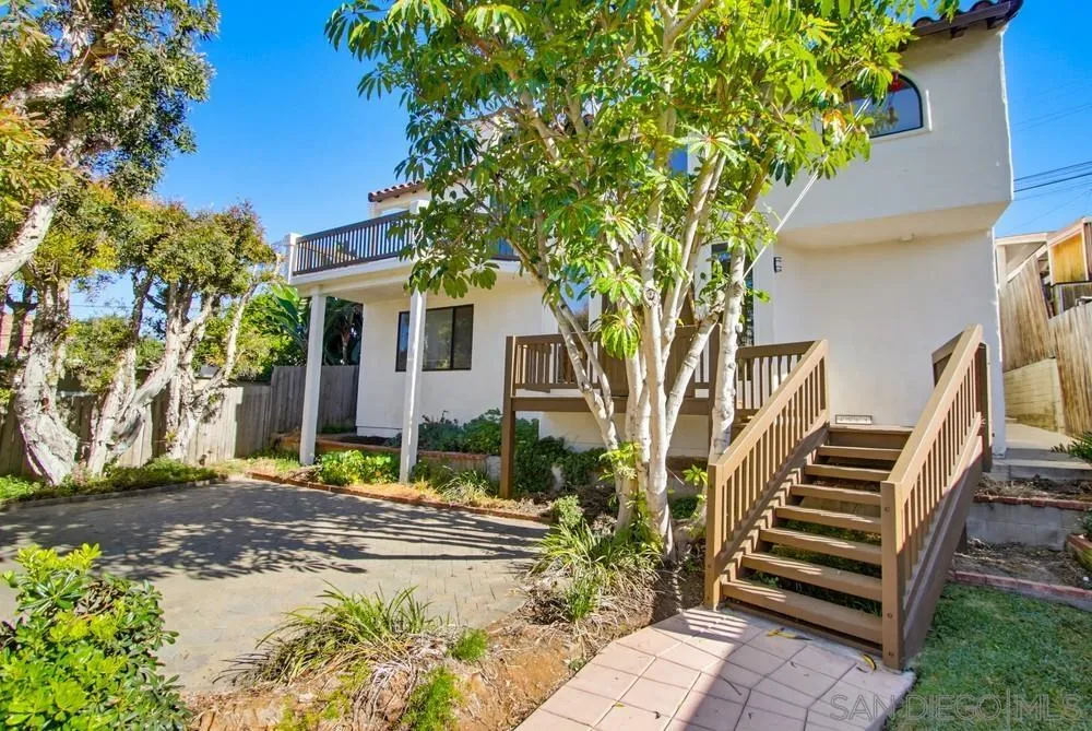 https://cdn.realtyfeed.com/cdn/127/260006260/94e0485bd421fb5db07014932bce2918.webp