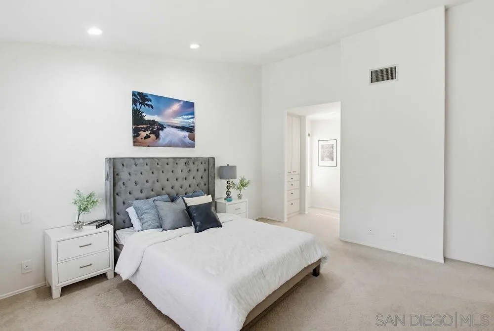 https://cdn.realtyfeed.com/cdn/127/260006260/caf0fbcd21e3454f4b73a83127cefcf7.webp
