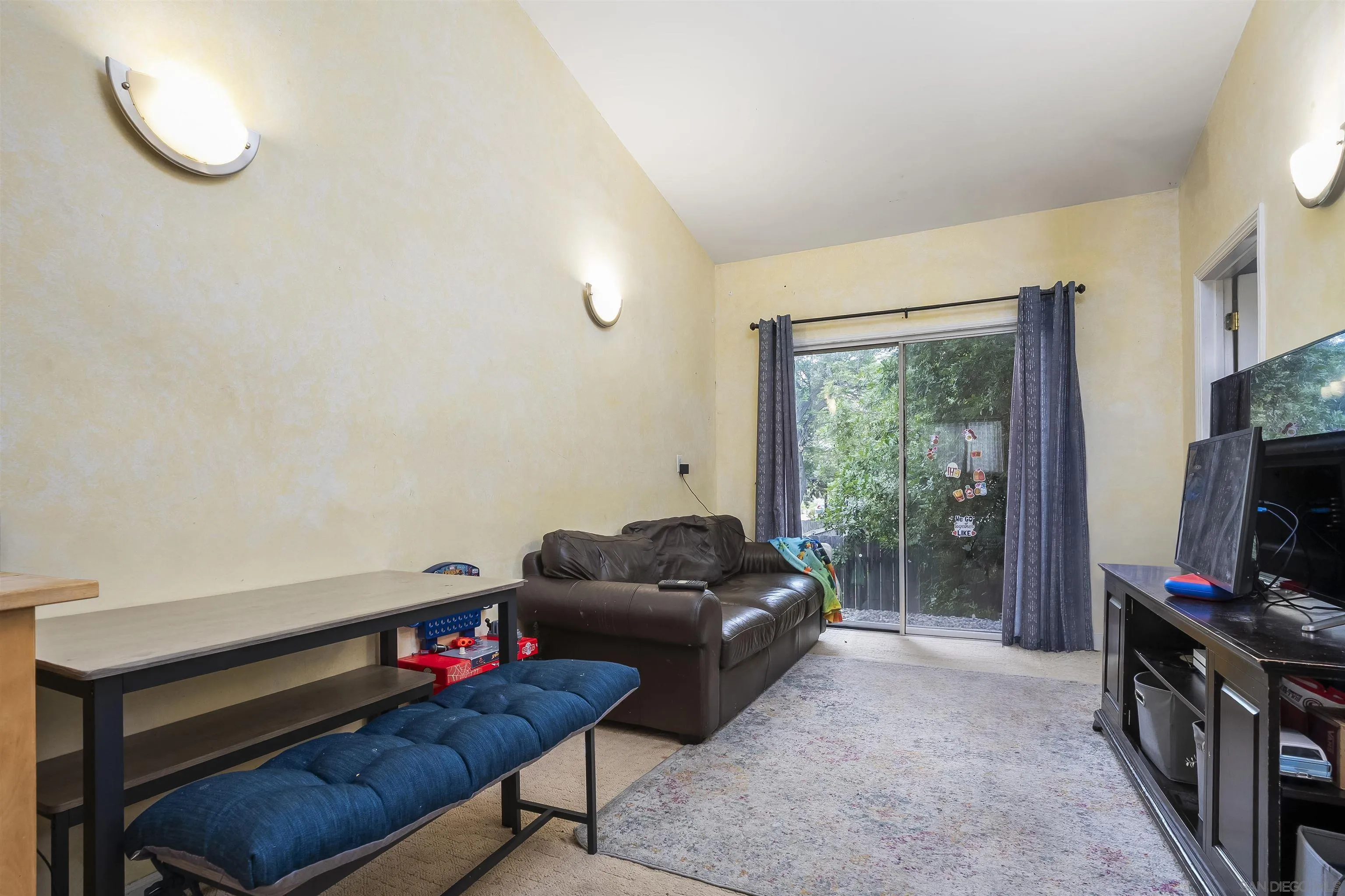 https://cdn.realtyfeed.com/cdn/127/260006266/530257026e8ac896ca881ea30a45f61e.webp
