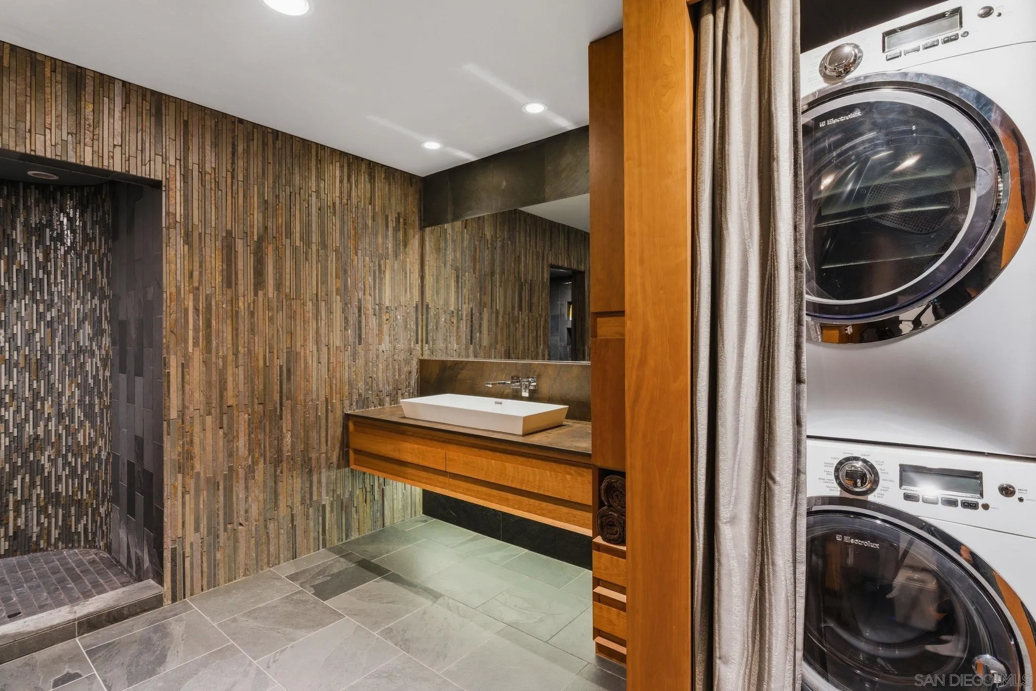 https://cdn.realtyfeed.com/cdn/127/260006282/5d33ed9194b770bea46337df3f7acb2d.webp