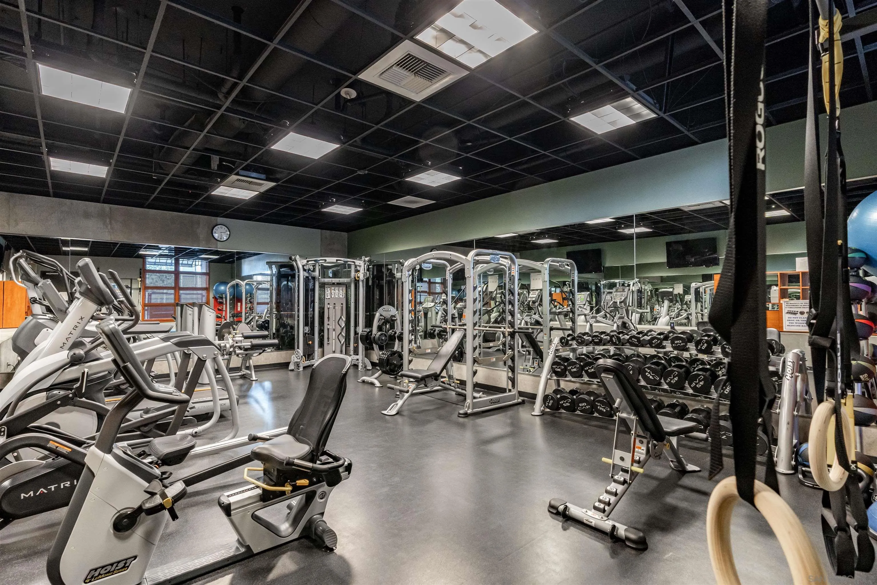 https://cdn.realtyfeed.com/cdn/127/260006282/74f2faa7dd0feee54c7482c479dbfbcd.webp