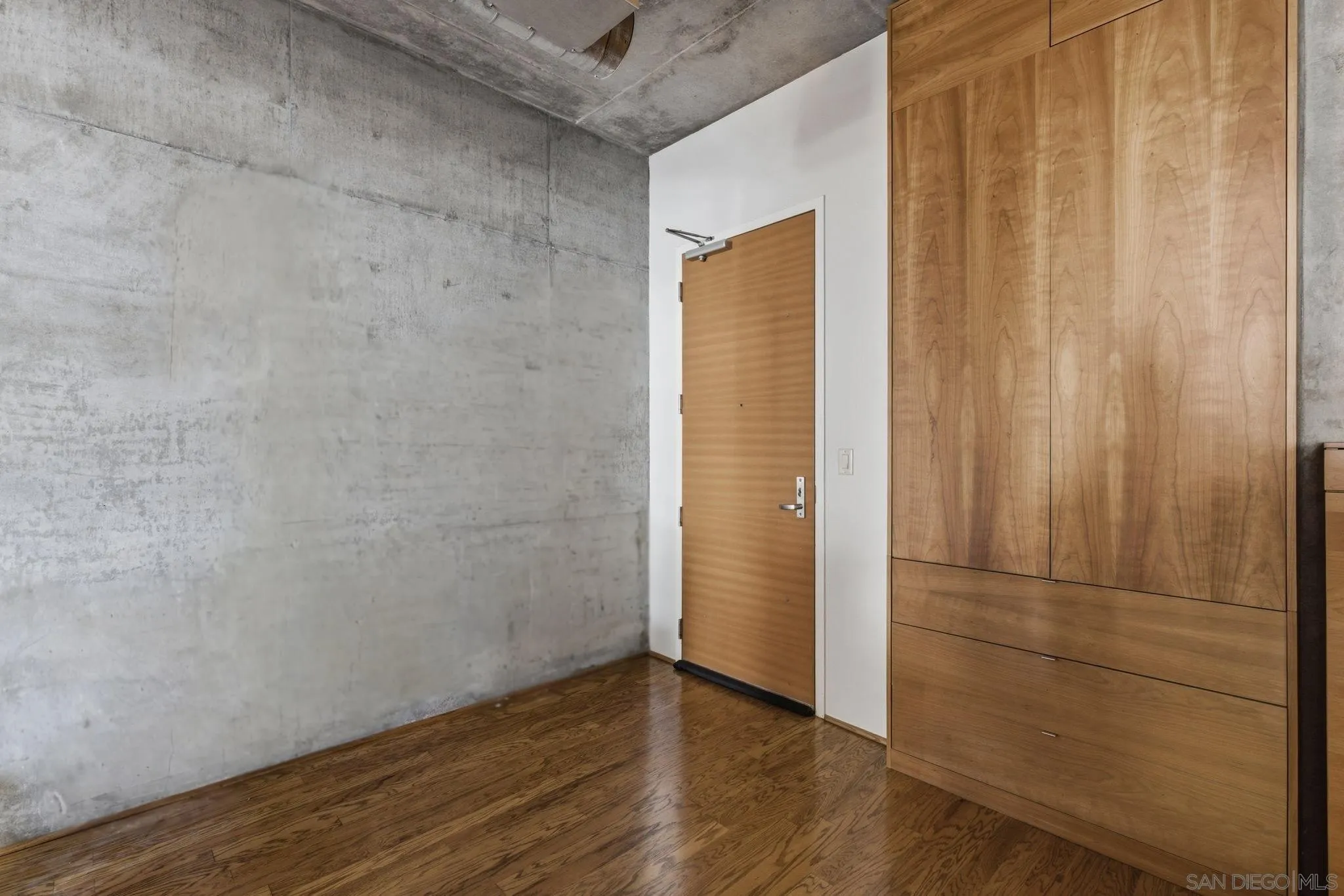 https://cdn.realtyfeed.com/cdn/127/260006282/a95ec3ec13651b7995836be4c6b9e668.webp