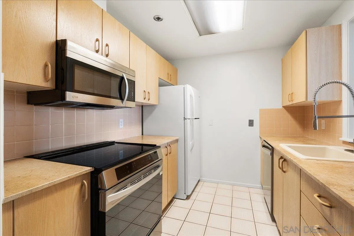 https://cdn.realtyfeed.com/cdn/127/260006287/b9947ad1ace084e55759b6ab8c31c594.webp