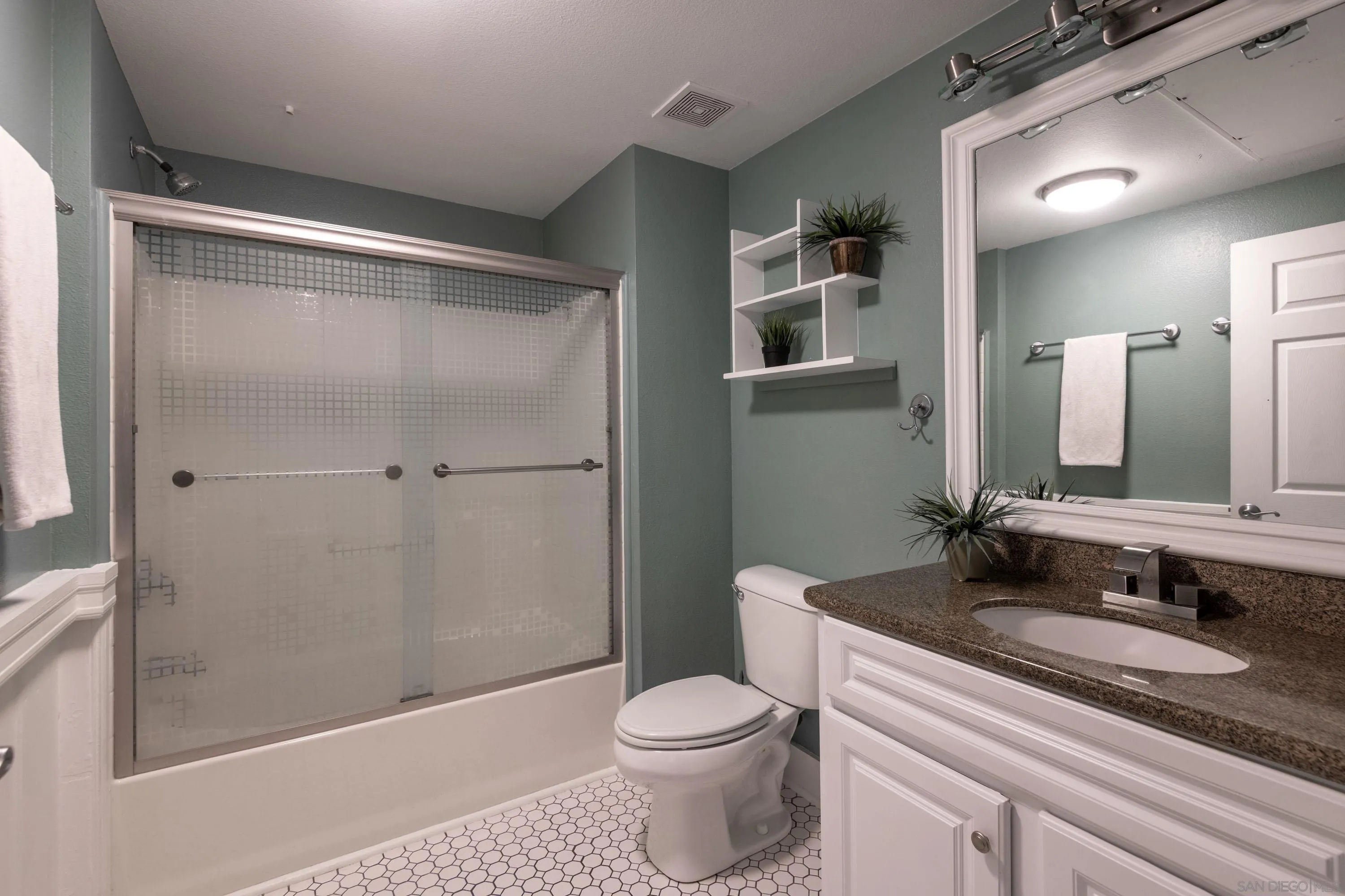Photo #9: 260006288 Listing: Photo #9