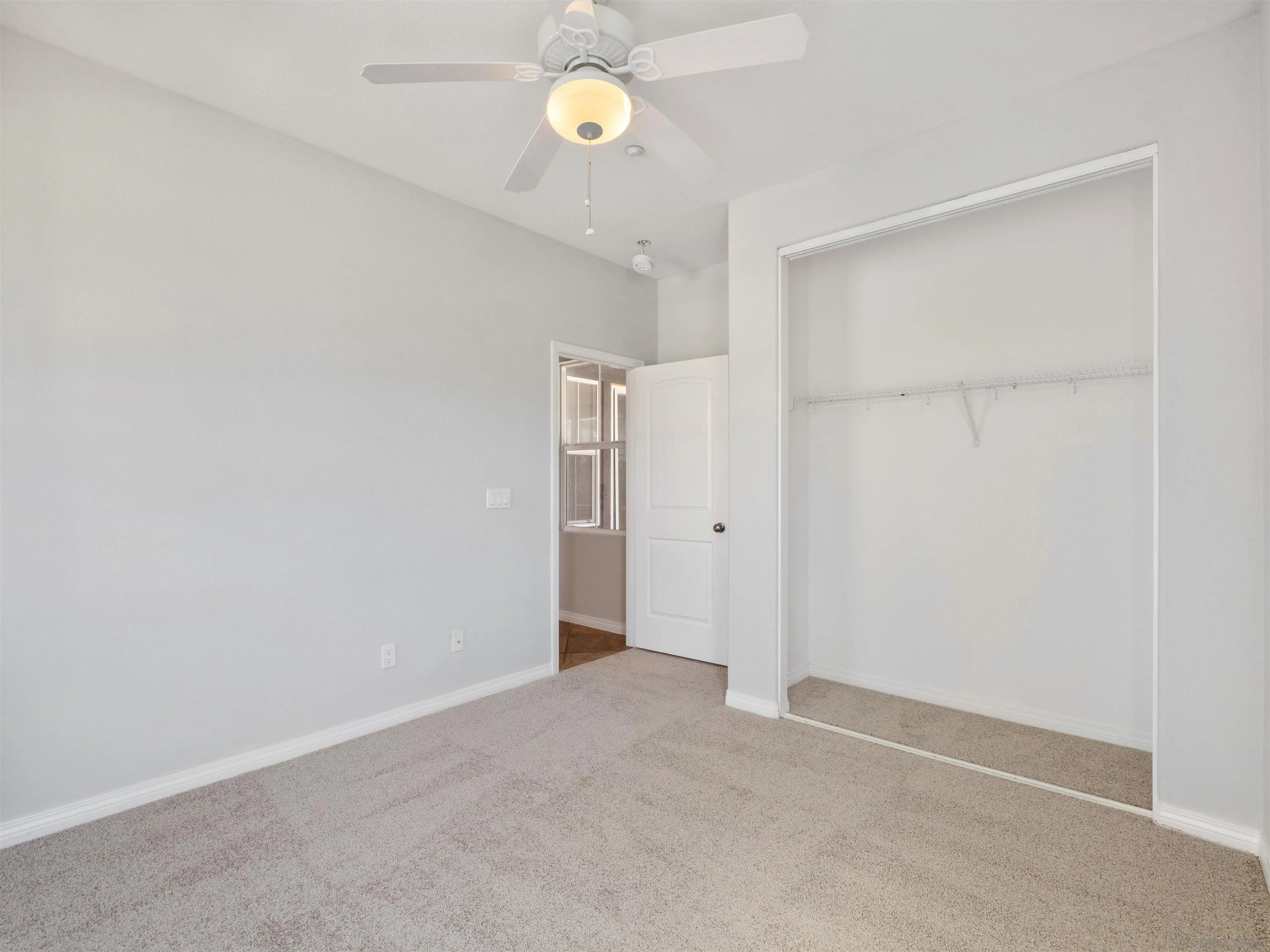 https://cdn.realtyfeed.com/cdn/127/260006289/23bcbd6f4a889b8348d7236c98e4eb50.webp
