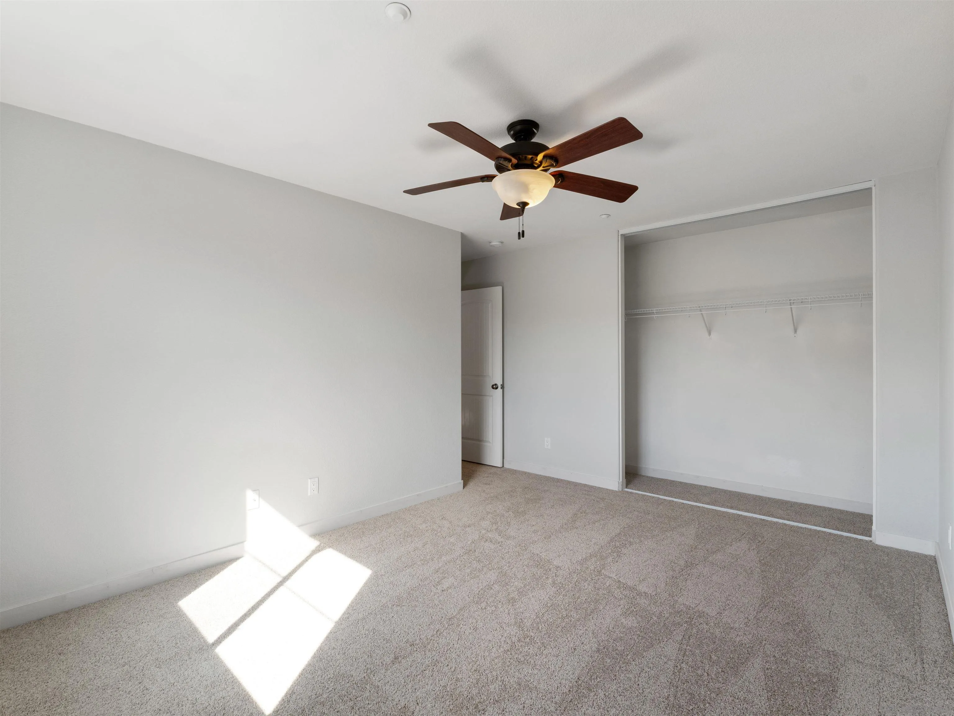 https://cdn.realtyfeed.com/cdn/127/260006289/79d7a35e9f8b4857c8dae3a9fe276788.webp