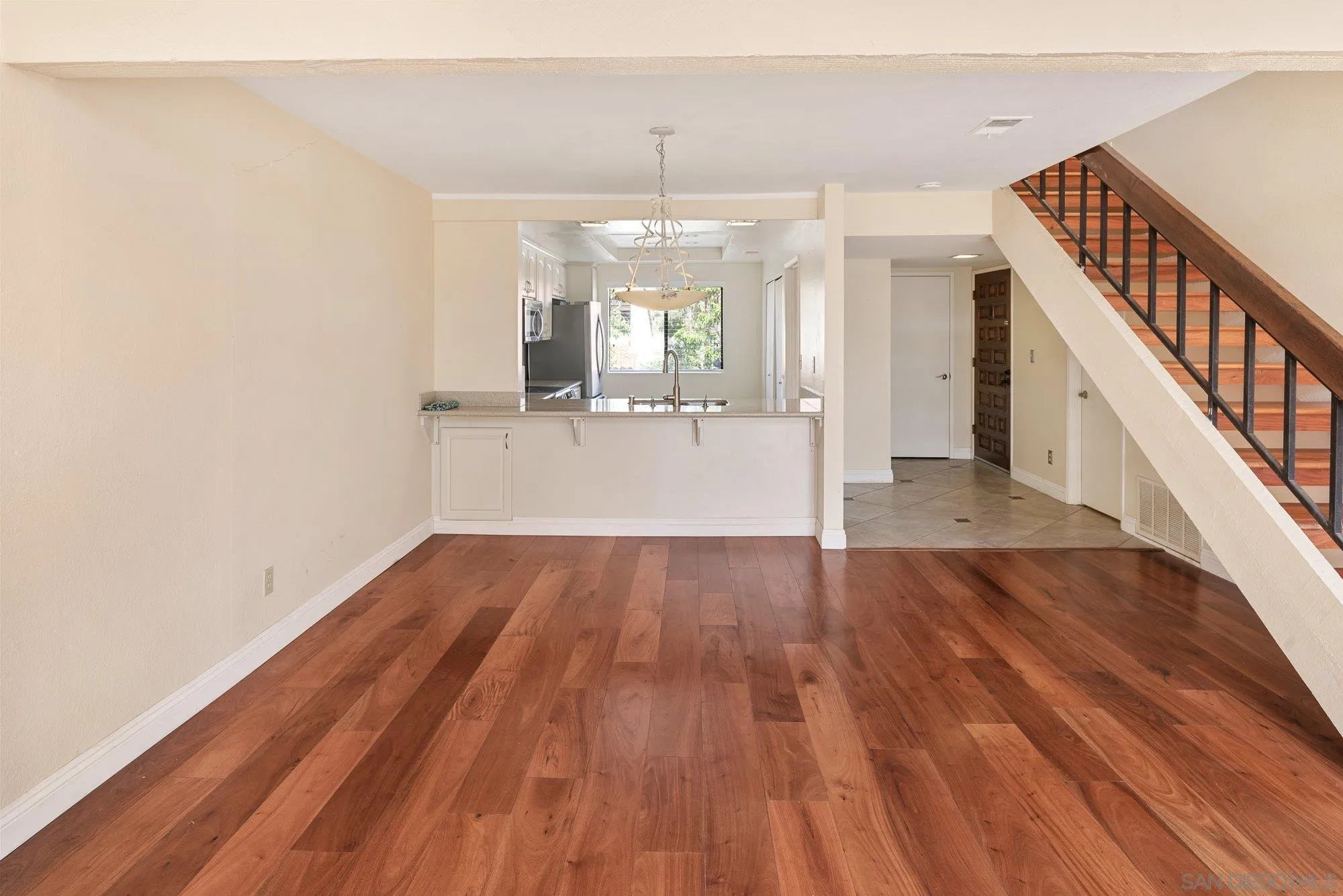 Photo #11: 260006290 Listing: Photo #11