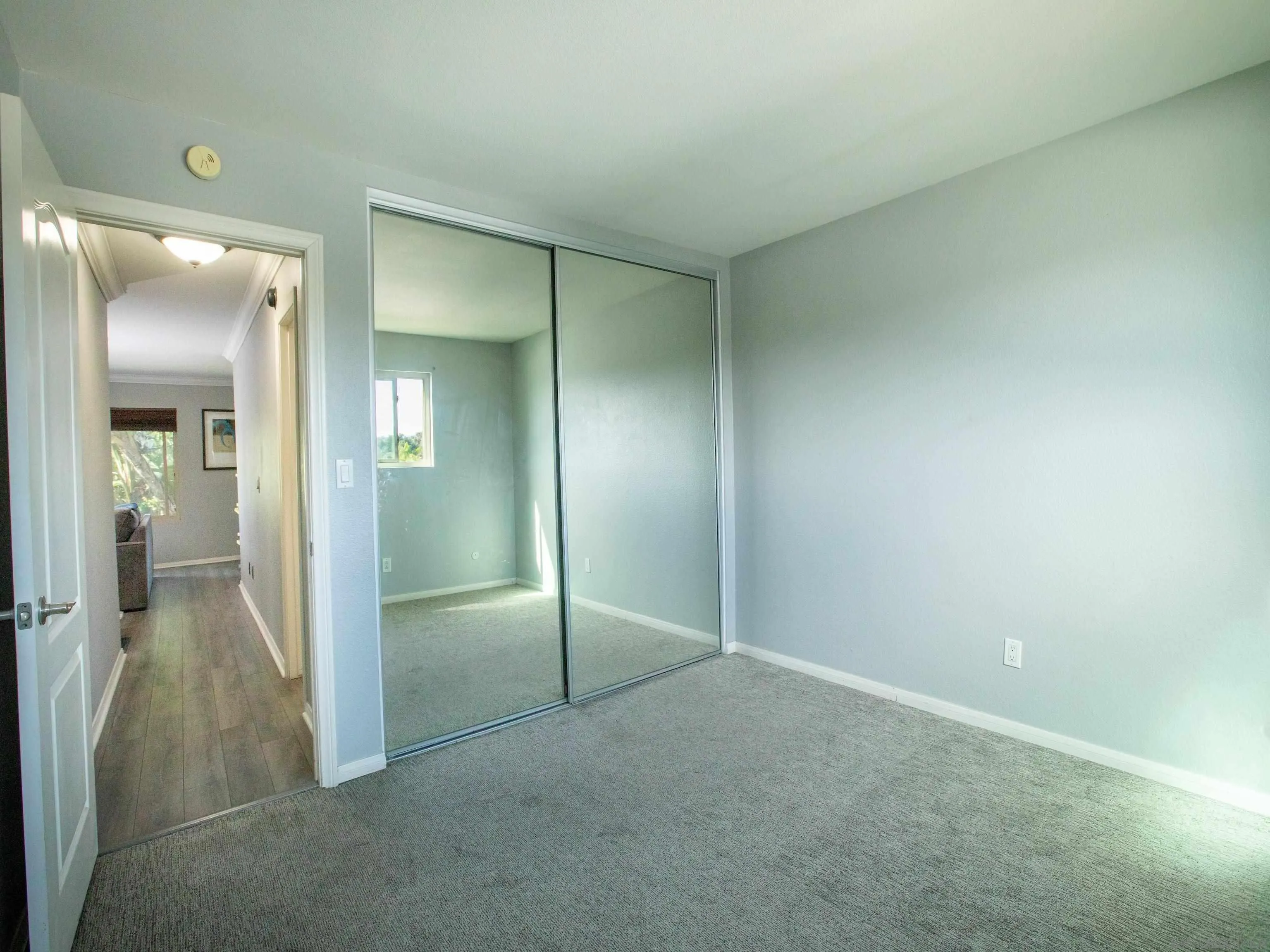 https://cdn.realtyfeed.com/cdn/127/260006292/1f323a3f85db99c3797338493d7c8397.webp