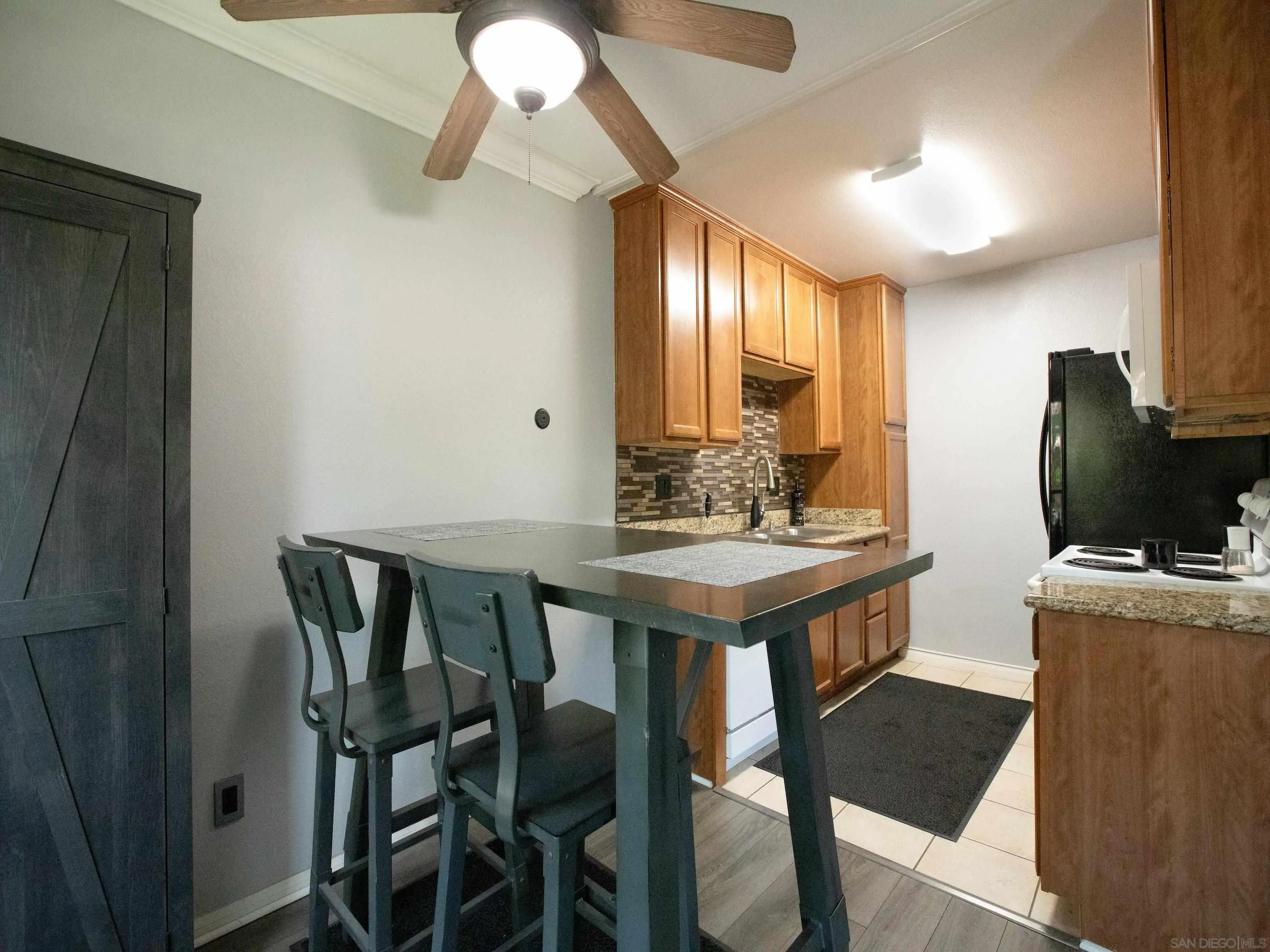https://cdn.realtyfeed.com/cdn/127/260006292/5af721afeab677f5ff3ea965f414c559.webp