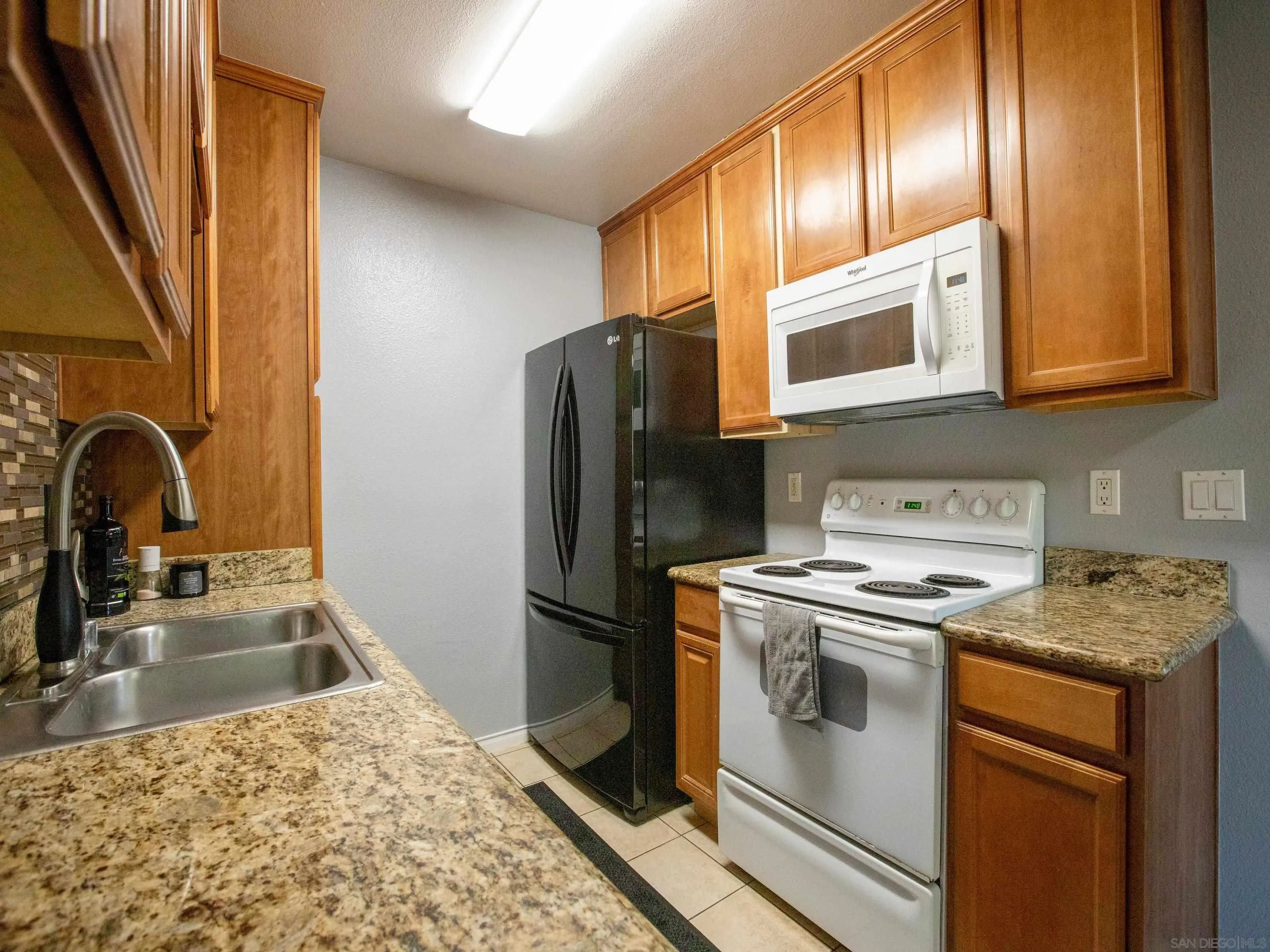 https://cdn.realtyfeed.com/cdn/127/260006292/a2977caae64898b65bc6403dbbf34160.webp