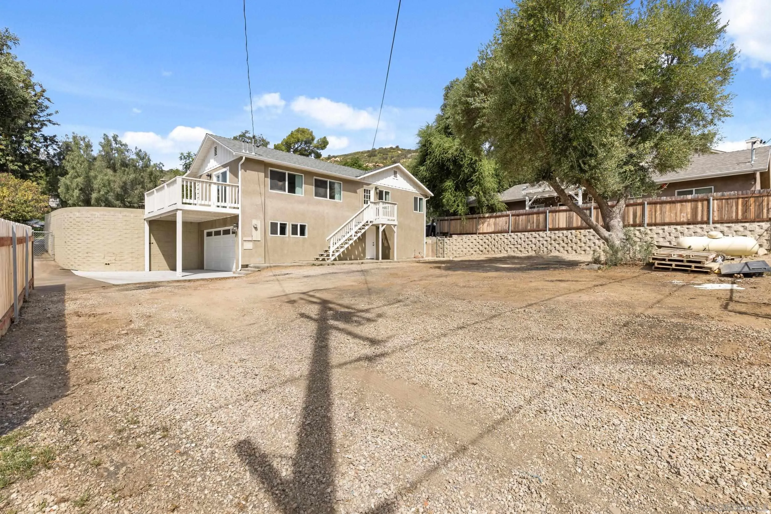 https://cdn.realtyfeed.com/cdn/127/260006293/2dd01d5e6388174594b5b4b0cbd20b0b.webp