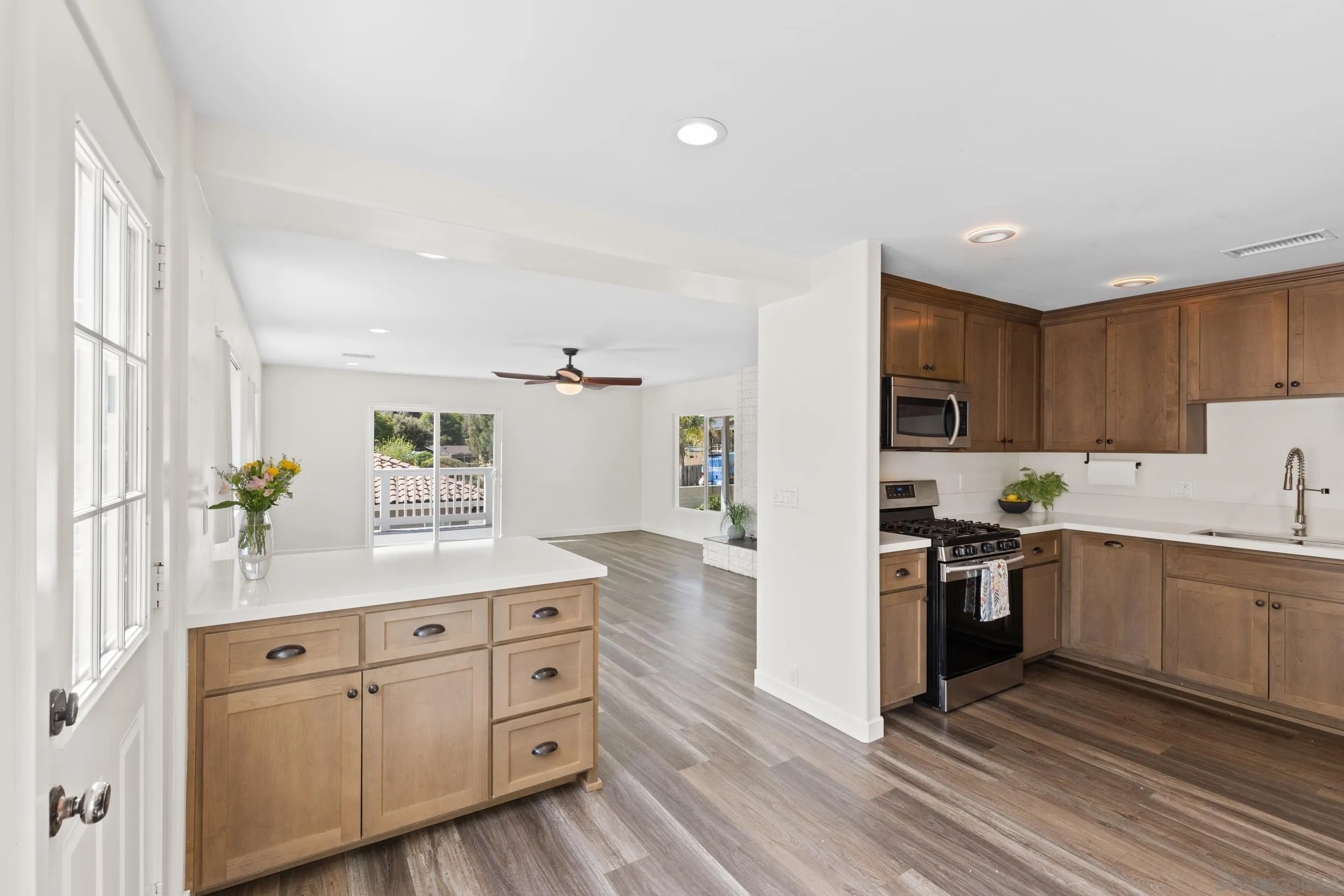 https://cdn.realtyfeed.com/cdn/127/260006293/e71a4d319502ff79324d8cac9b4f6169.webp