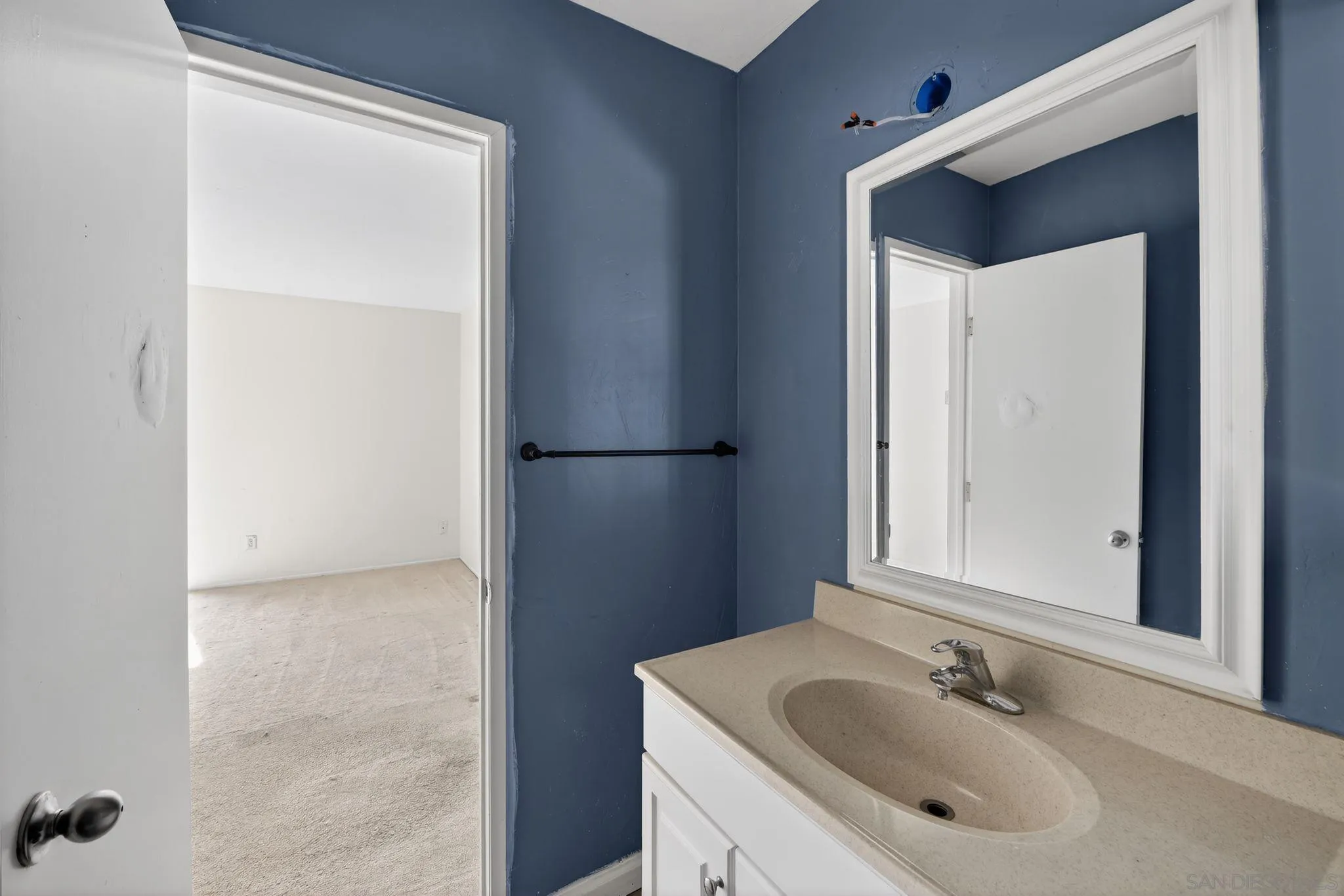 https://cdn.realtyfeed.com/cdn/127/260006294/2794ae238dda037683a4122320338001.webp
