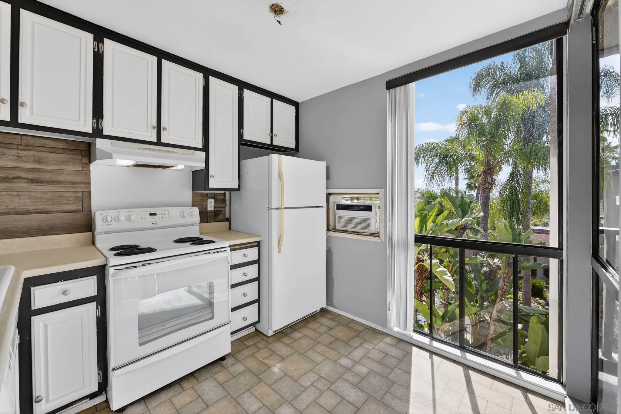 https://cdn.realtyfeed.com/cdn/127/260006294/3832054a6bf625e533e17511d74ae6cb.webp