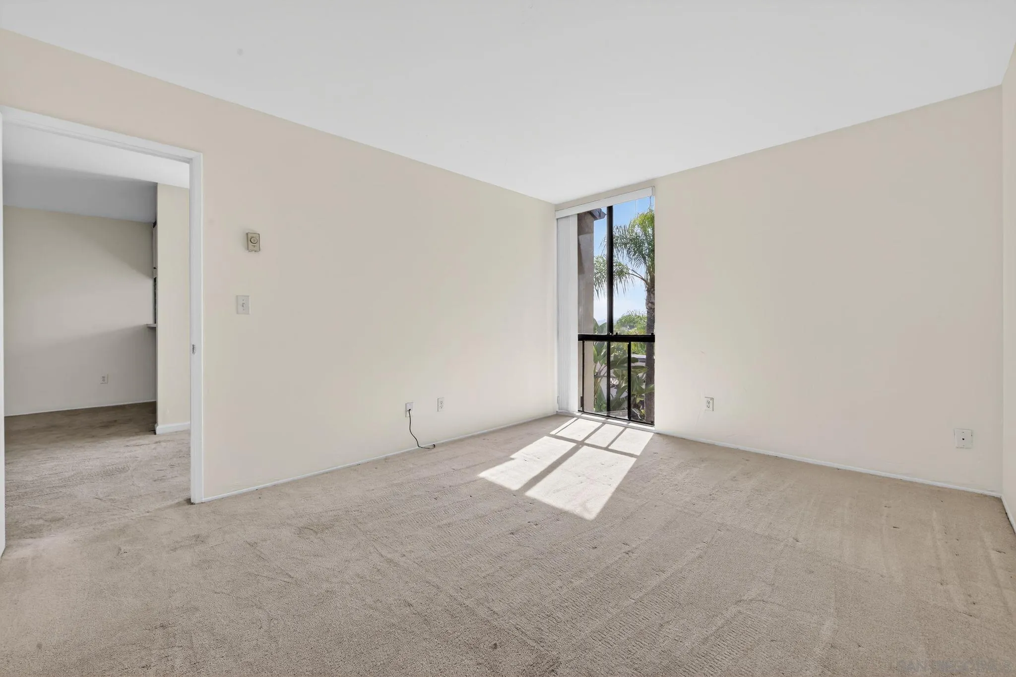 https://cdn.realtyfeed.com/cdn/127/260006294/5af60f3346c053959c69a7f0003cb0f0.webp