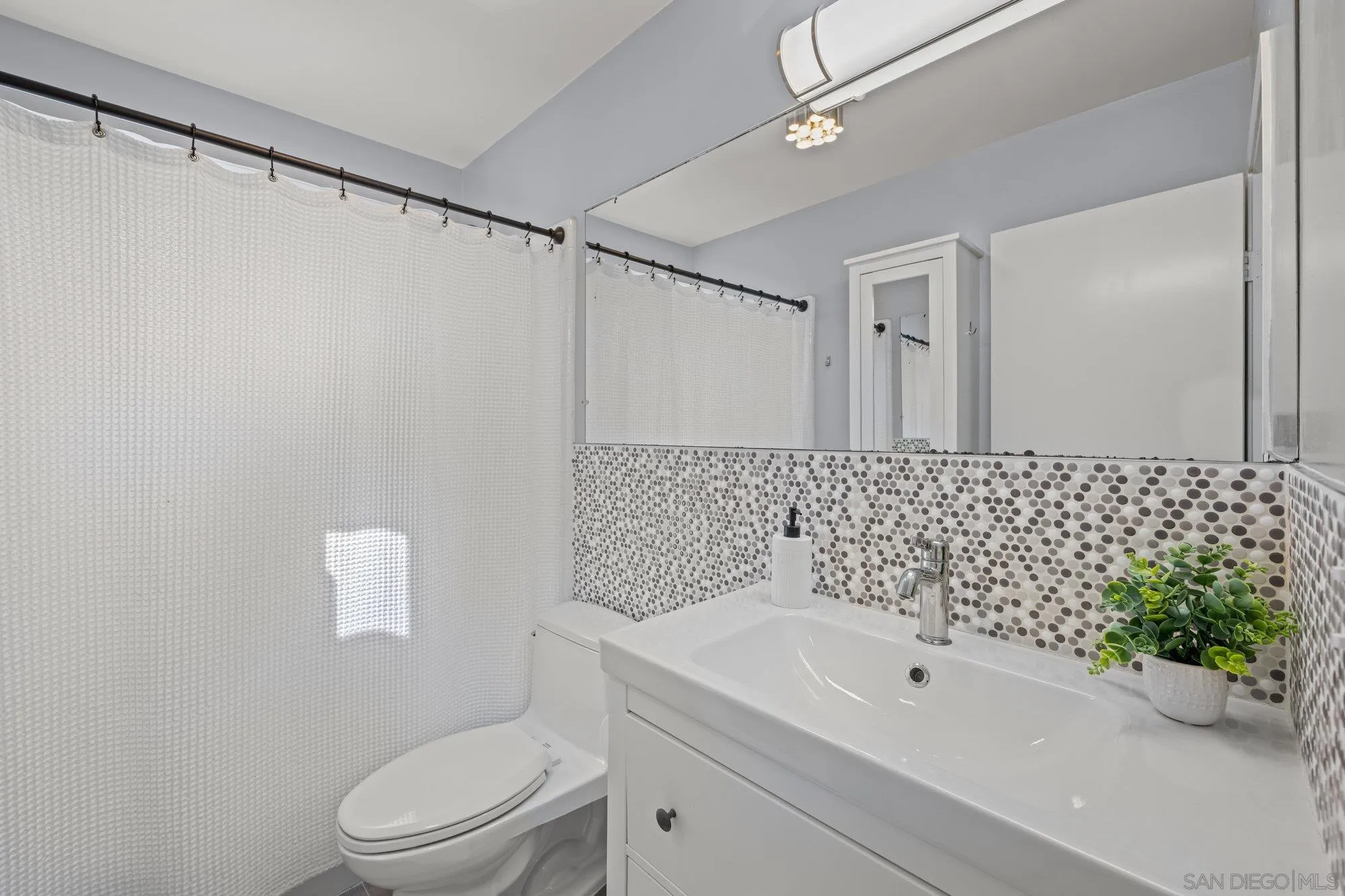 Photo #10: 260006295 Listing: Photo #10