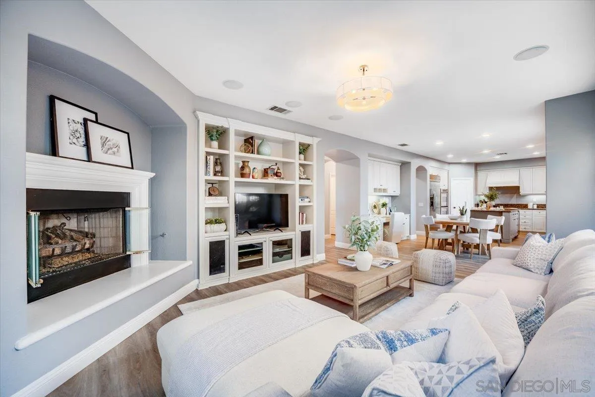https://cdn.realtyfeed.com/cdn/127/260006297/5db283f7c7e66393942a441c2715ec70.webp