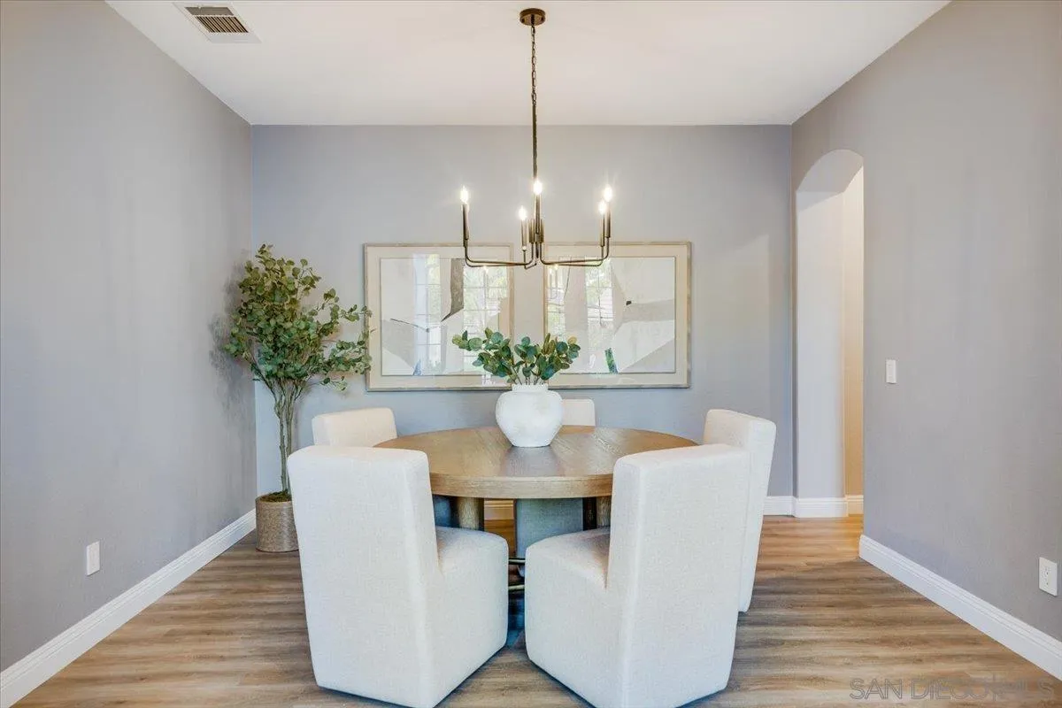 https://cdn.realtyfeed.com/cdn/127/260006297/765b0f3099f6c328c95b9d52c8a8b14a.webp