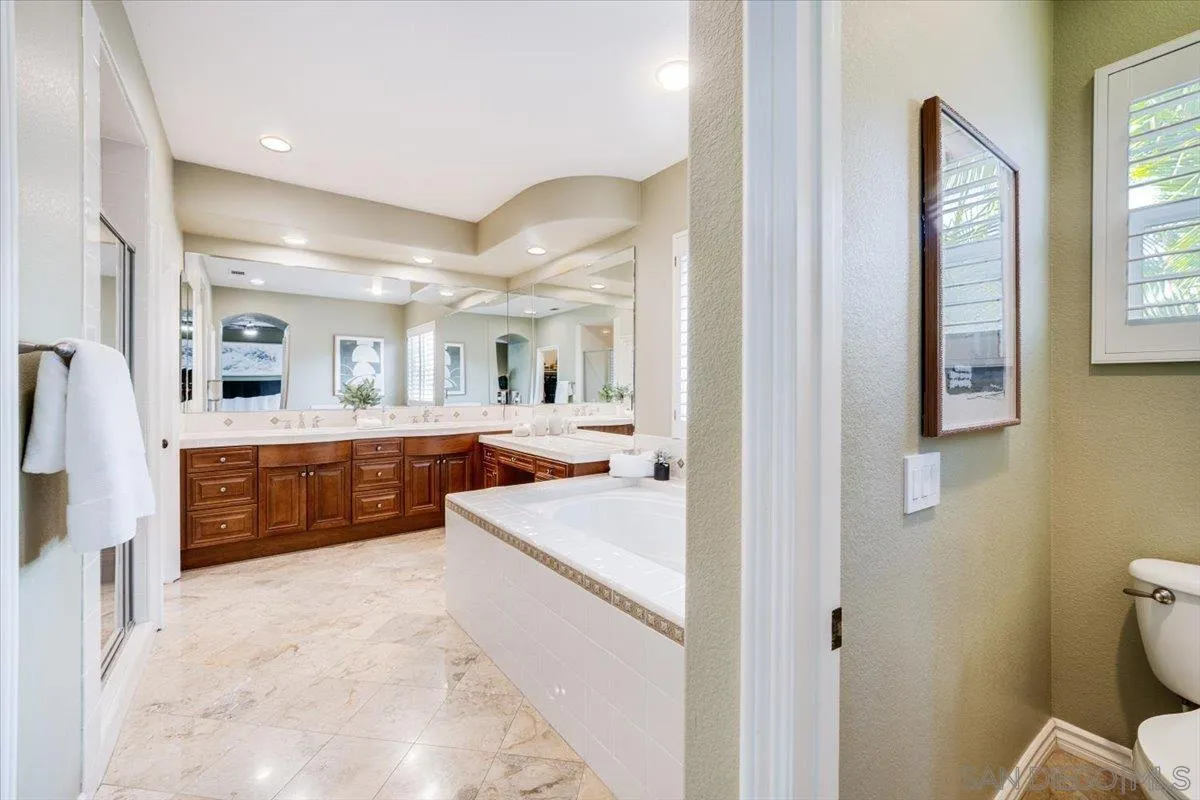 https://cdn.realtyfeed.com/cdn/127/260006297/d0178a07b603b3d1777fa22296dcb031.webp