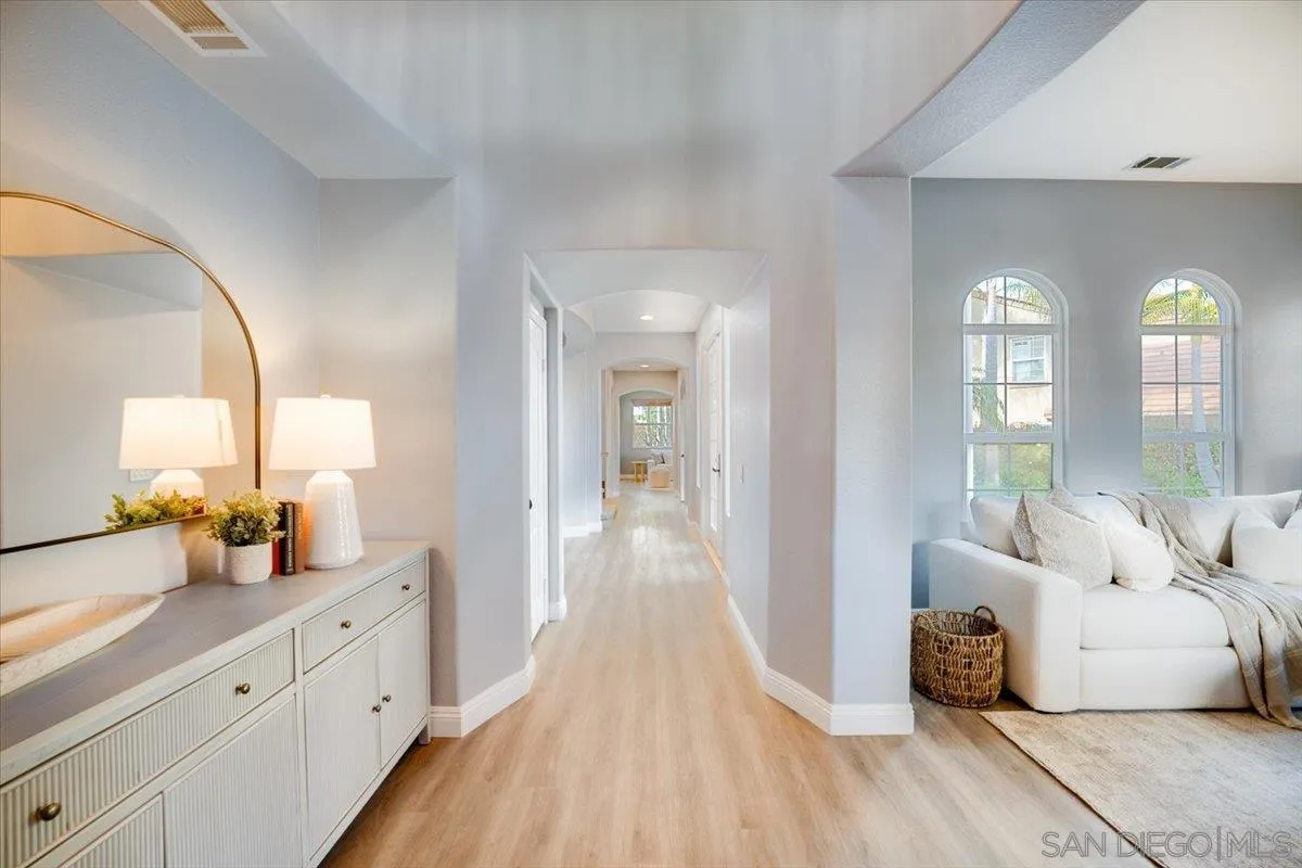 https://cdn.realtyfeed.com/cdn/127/260006297/f7aa54391f2531b5ef06c0e0d1ade4a4.webp