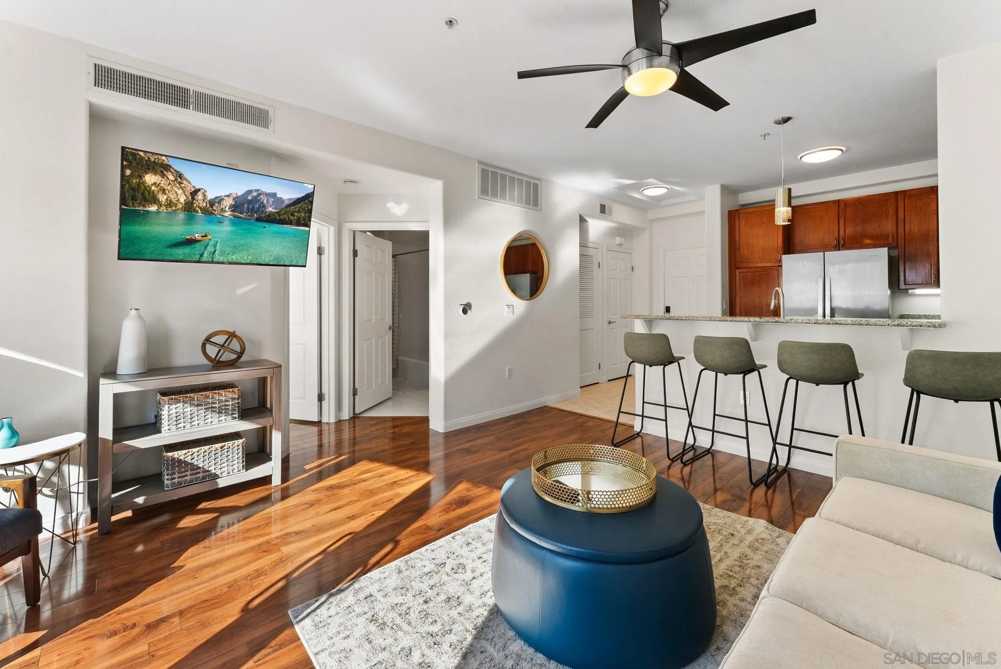 Photo #4: 260006301 Listing: Photo #4