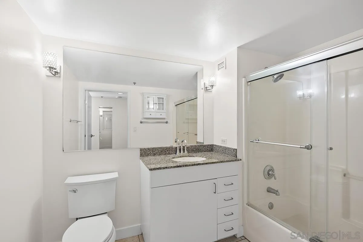 Photo #15: 260006302 Listing: Photo #15