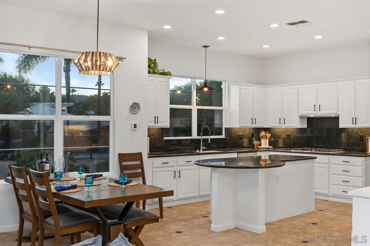 https://cdn.realtyfeed.com/cdn/127/260006305/8d6475363b5e03975e1cc655d8380b46.webp