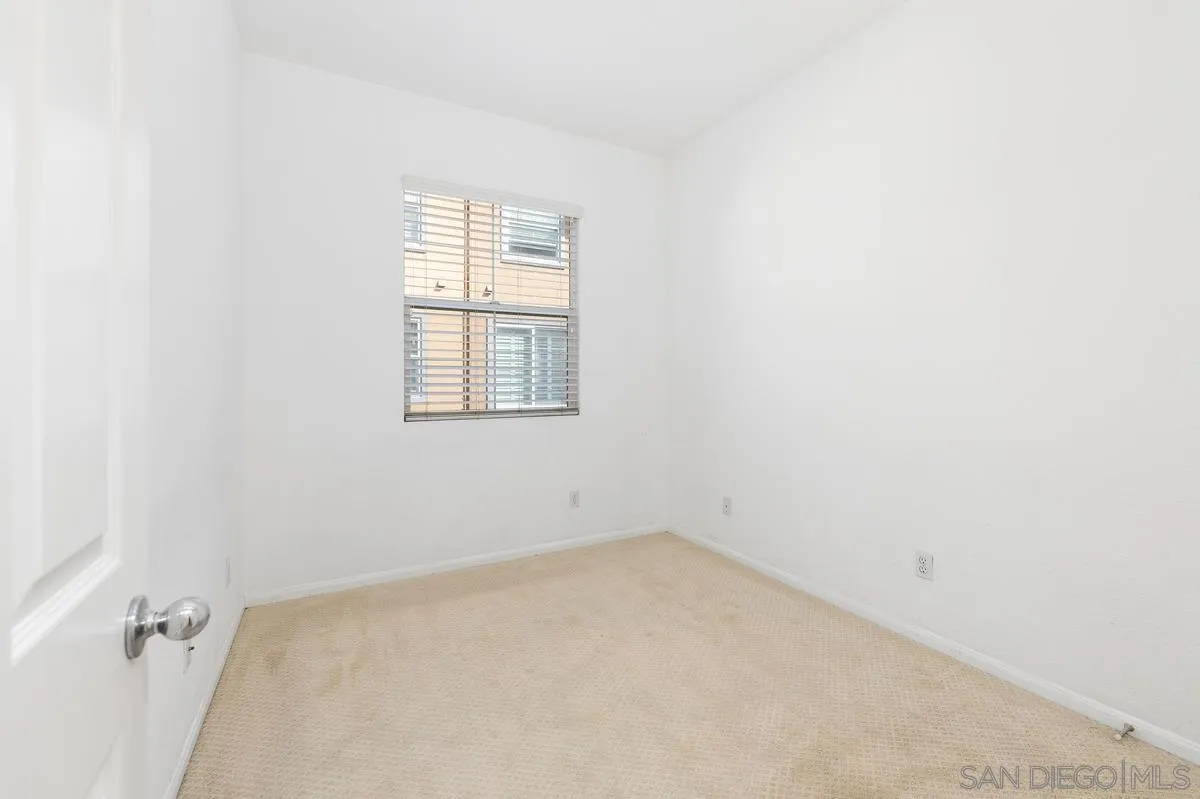 Photo #17: 260006309 Listing: Photo #17