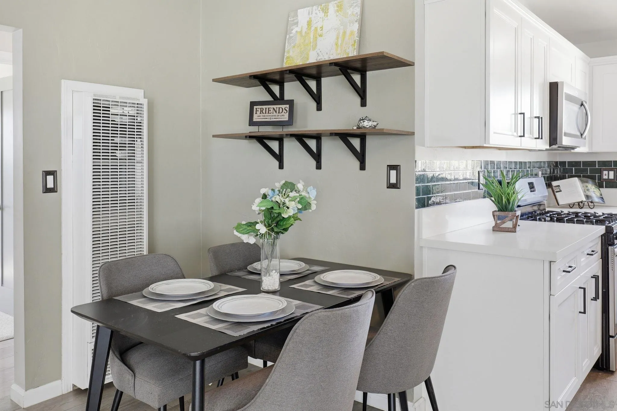 https://cdn.realtyfeed.com/cdn/127/260006316/46e3b16c391fc034cab50235fa4593b0.webp
