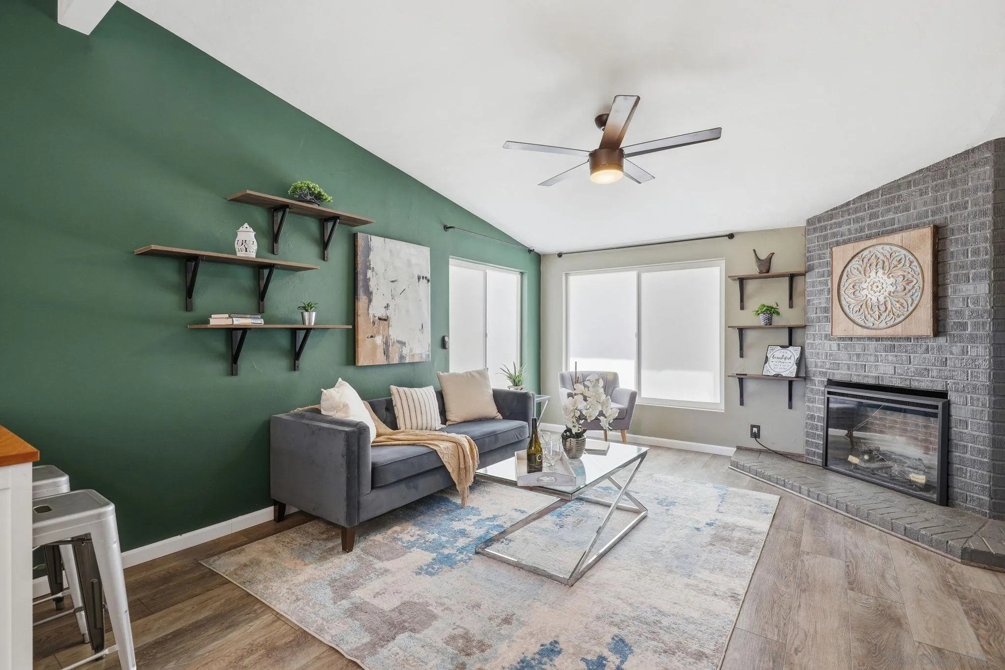 https://cdn.realtyfeed.com/cdn/127/260006316/b7a8ff17095ab44301c7c1a7c292e153.webp