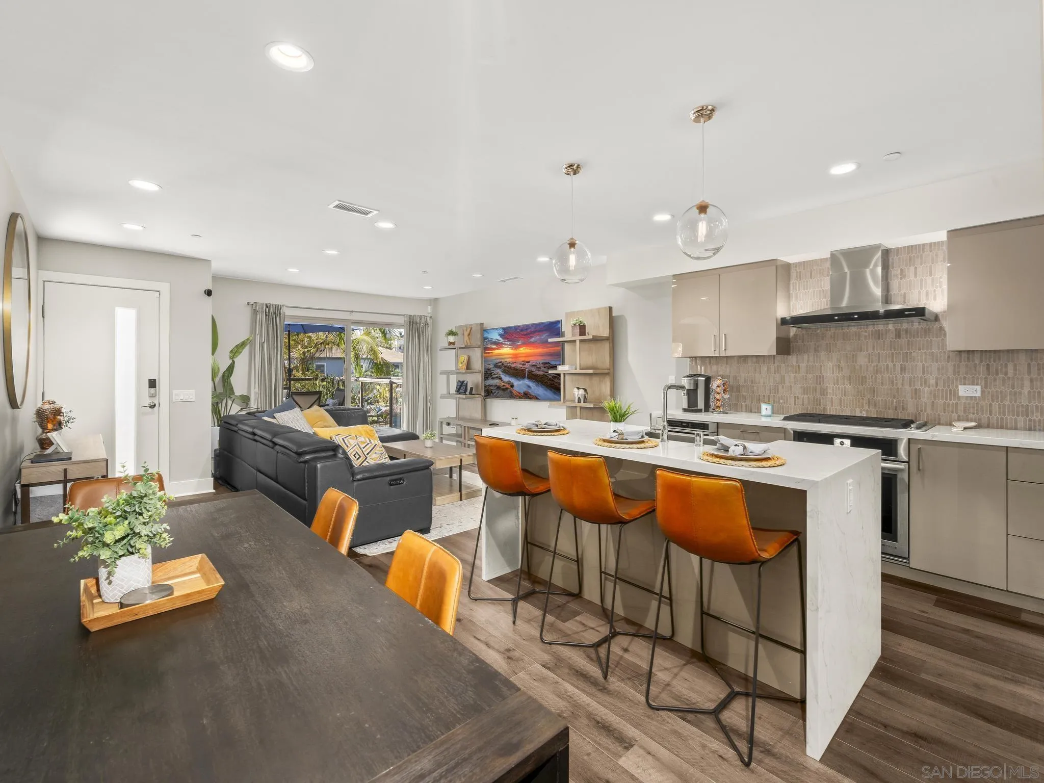 Photo #10: 260006323 Listing: Photo #10